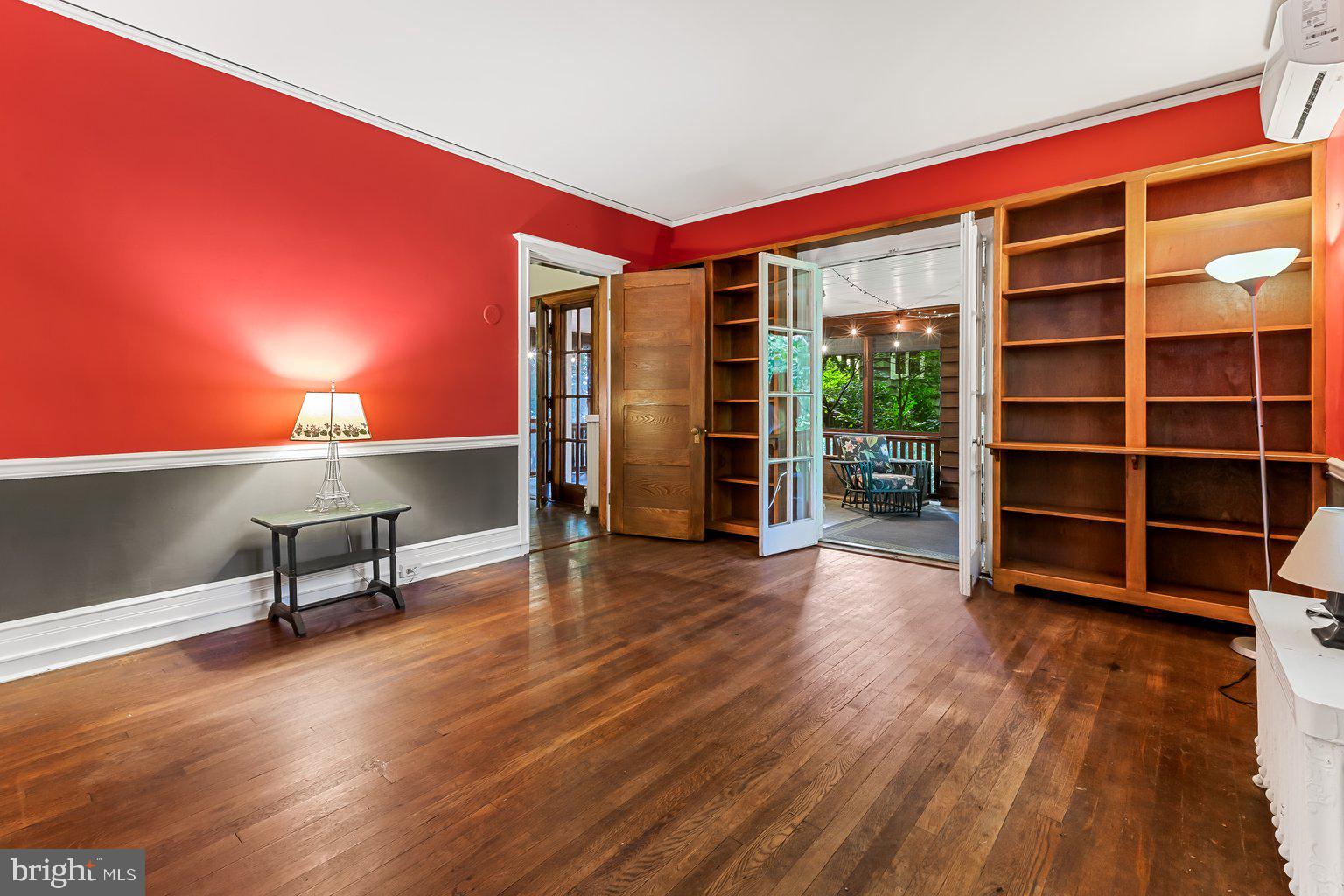 ROLAND PARK - Residential