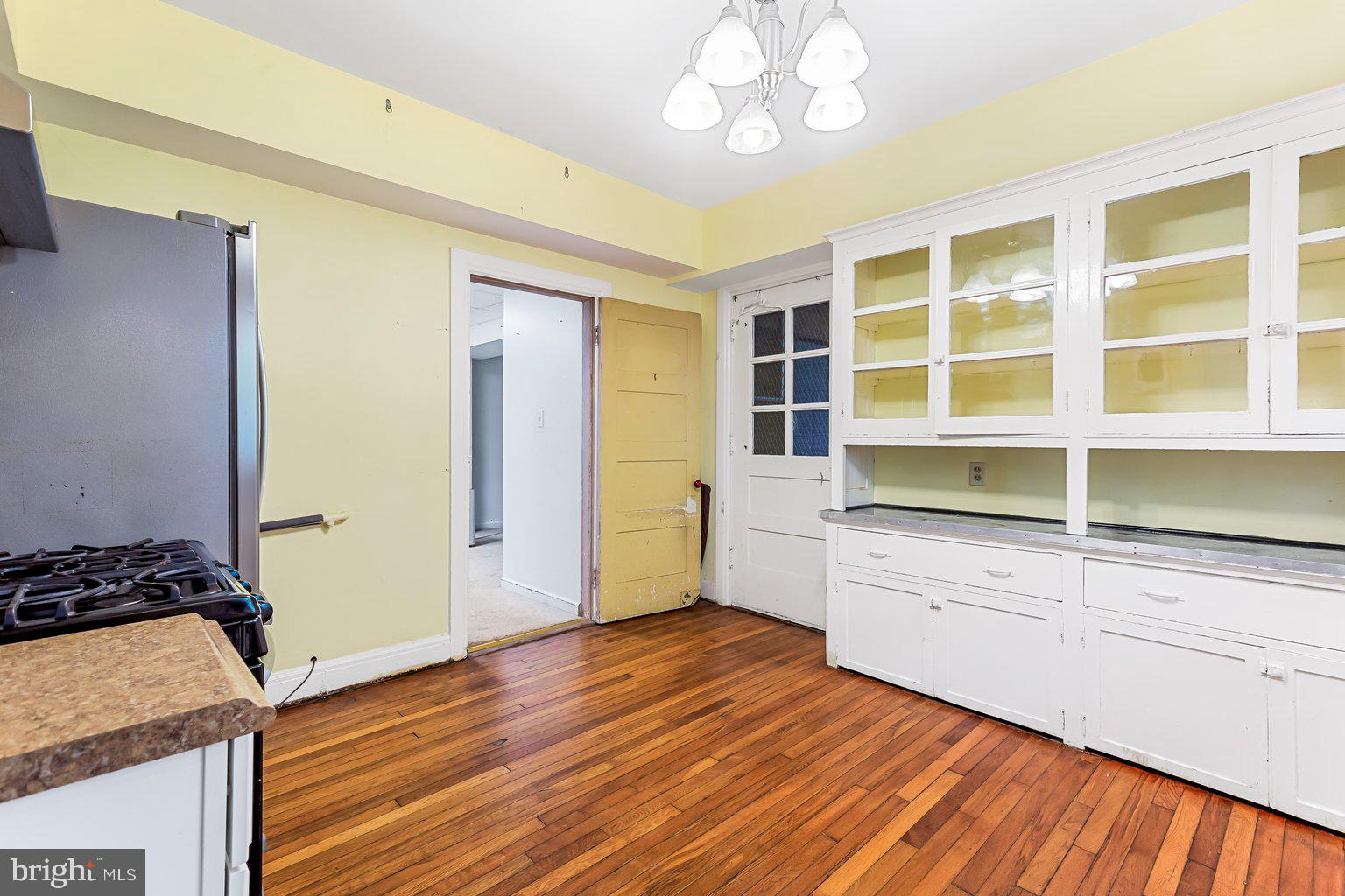 ROLAND PARK - Residential