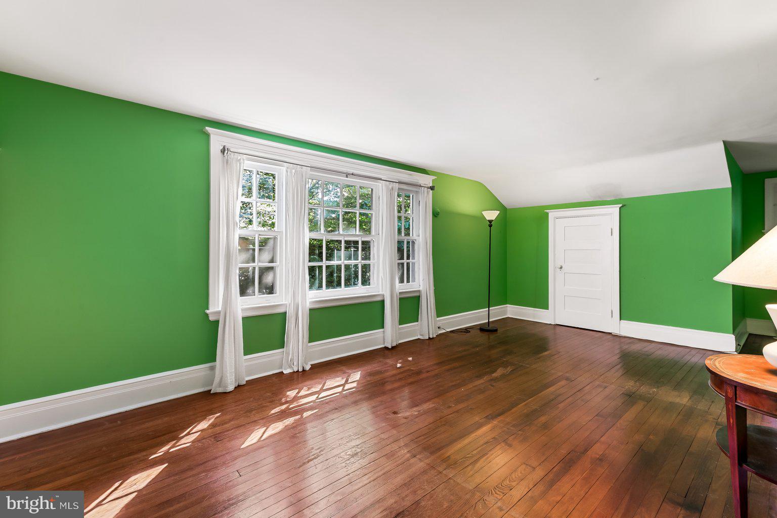 ROLAND PARK - Residential