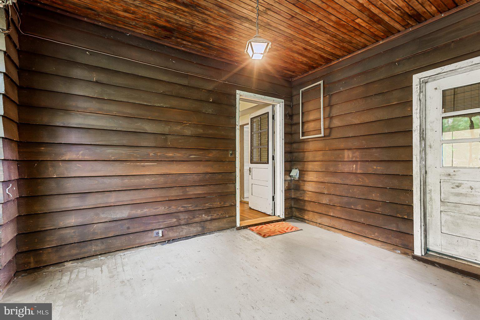 ROLAND PARK - Residential