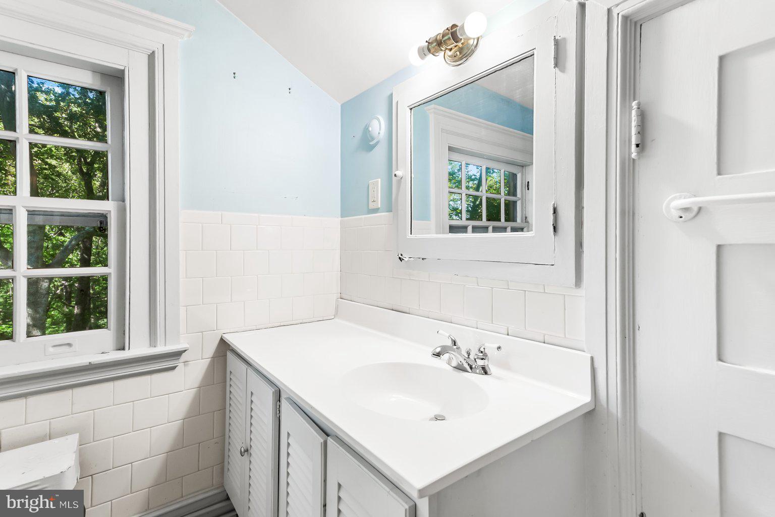 ROLAND PARK - Residential