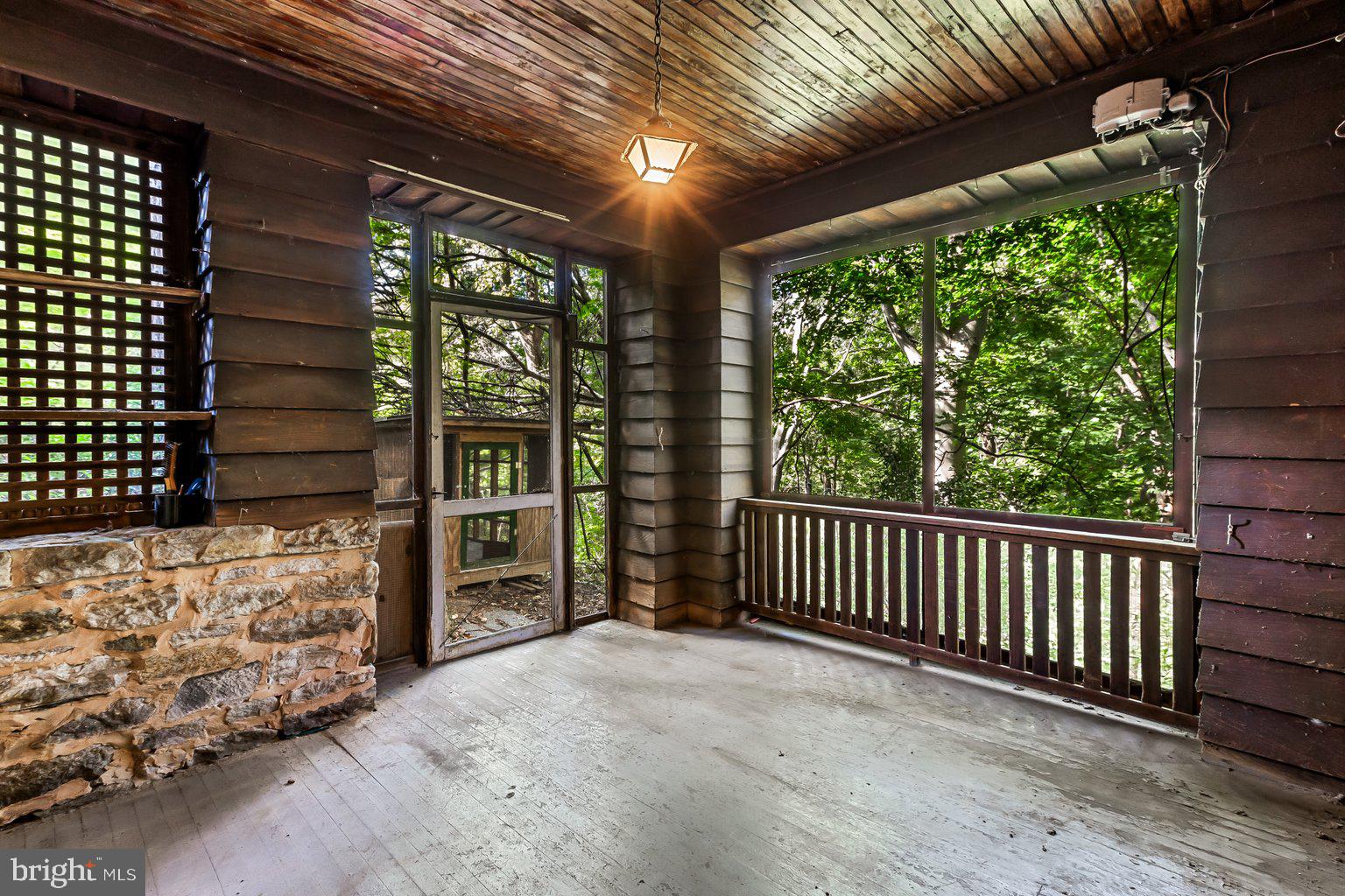 ROLAND PARK - Residential