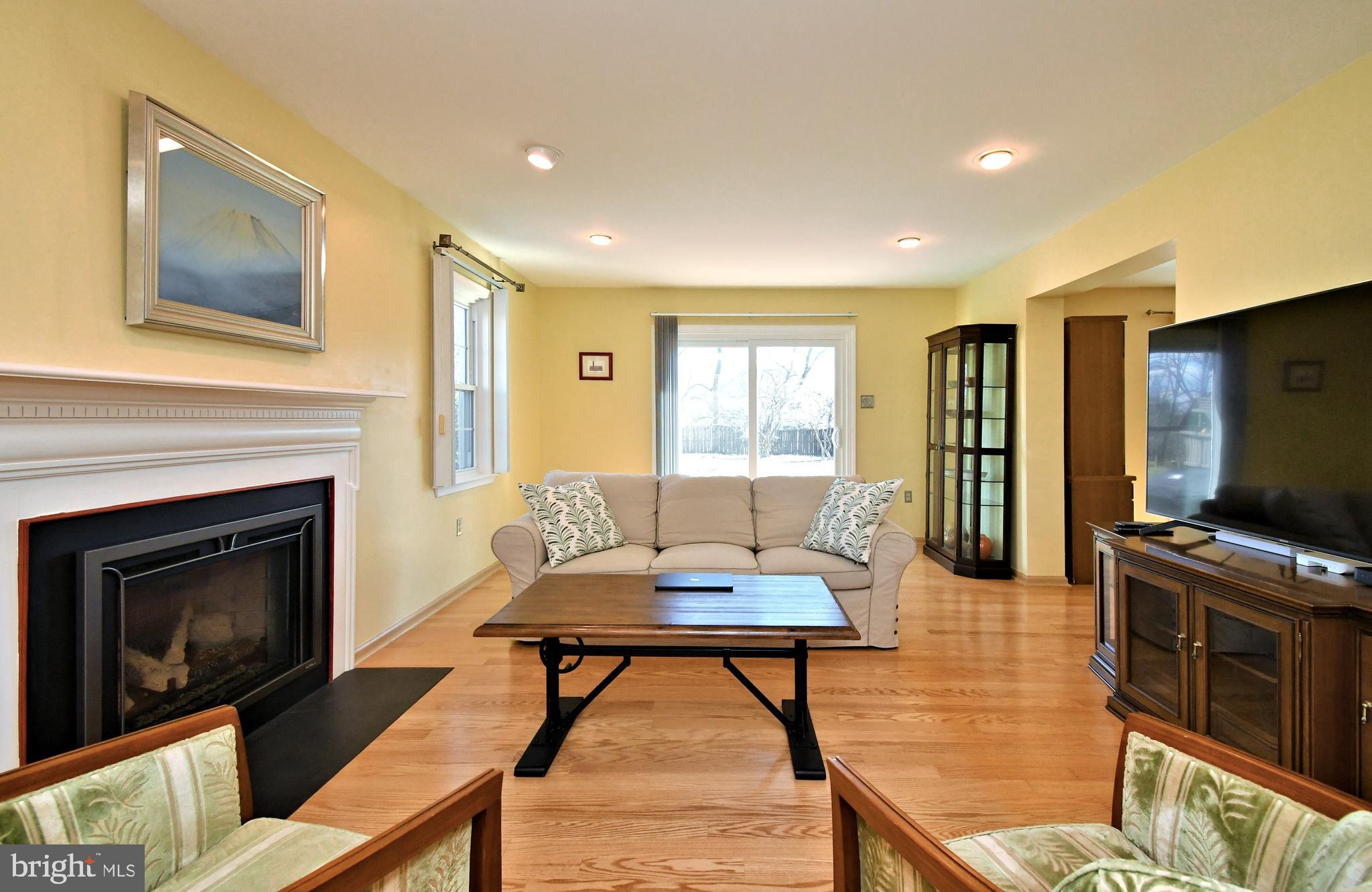 1612 BROADFIELD CIRCLE