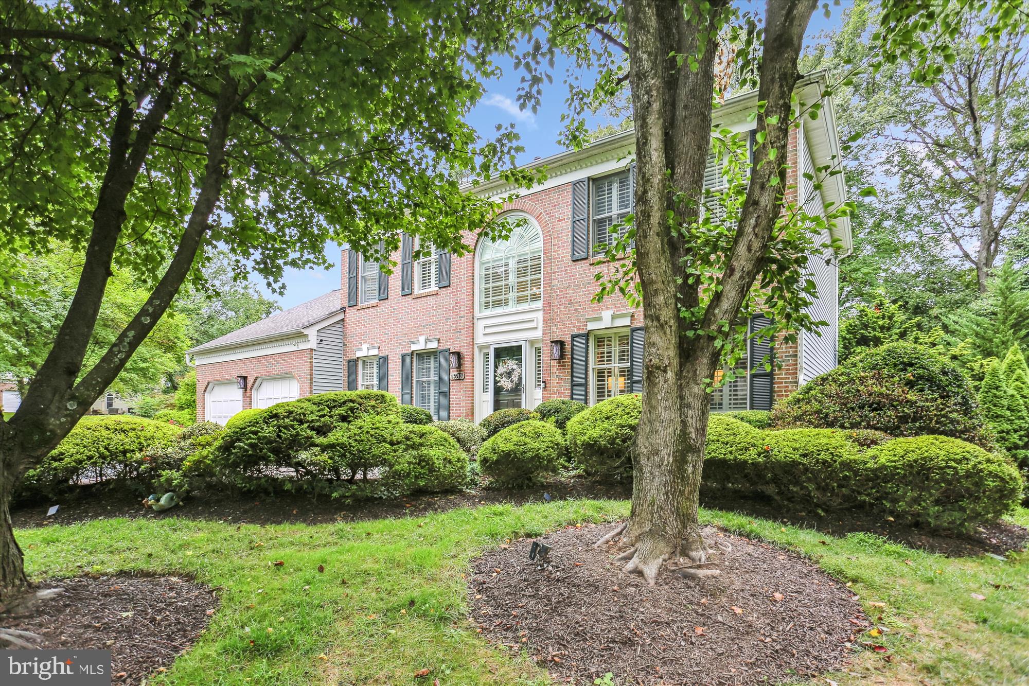 19910 HAMIL CIRCLE