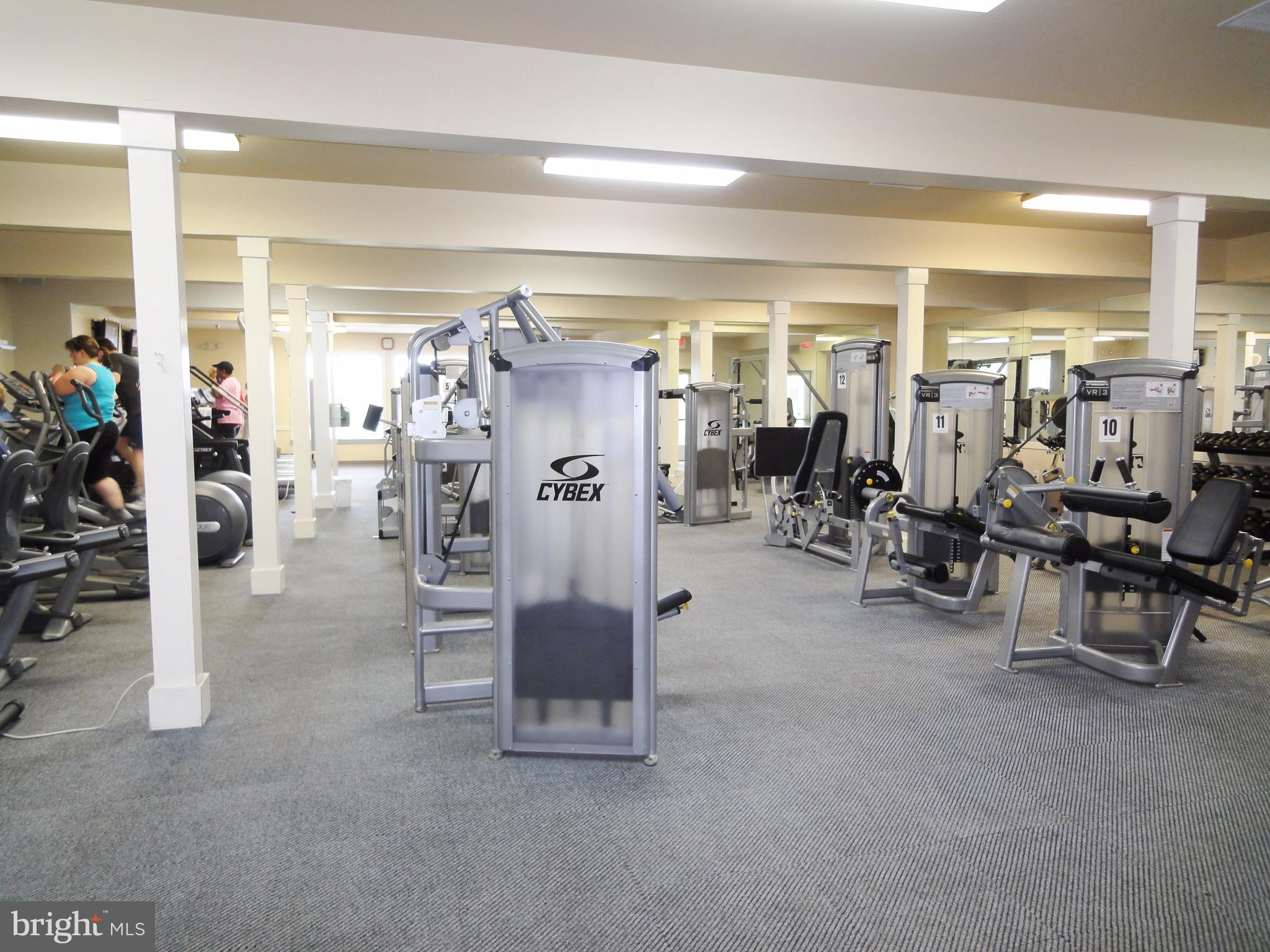 STRATFORD PLACE AT KINGS - Residential