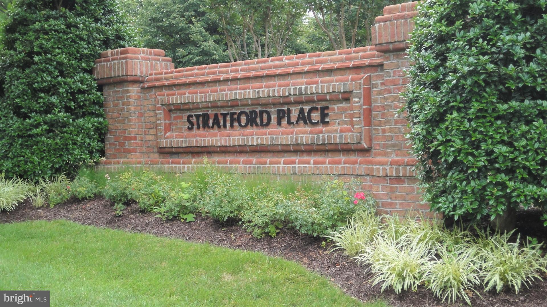 STRATFORD PLACE AT KINGS - Residential