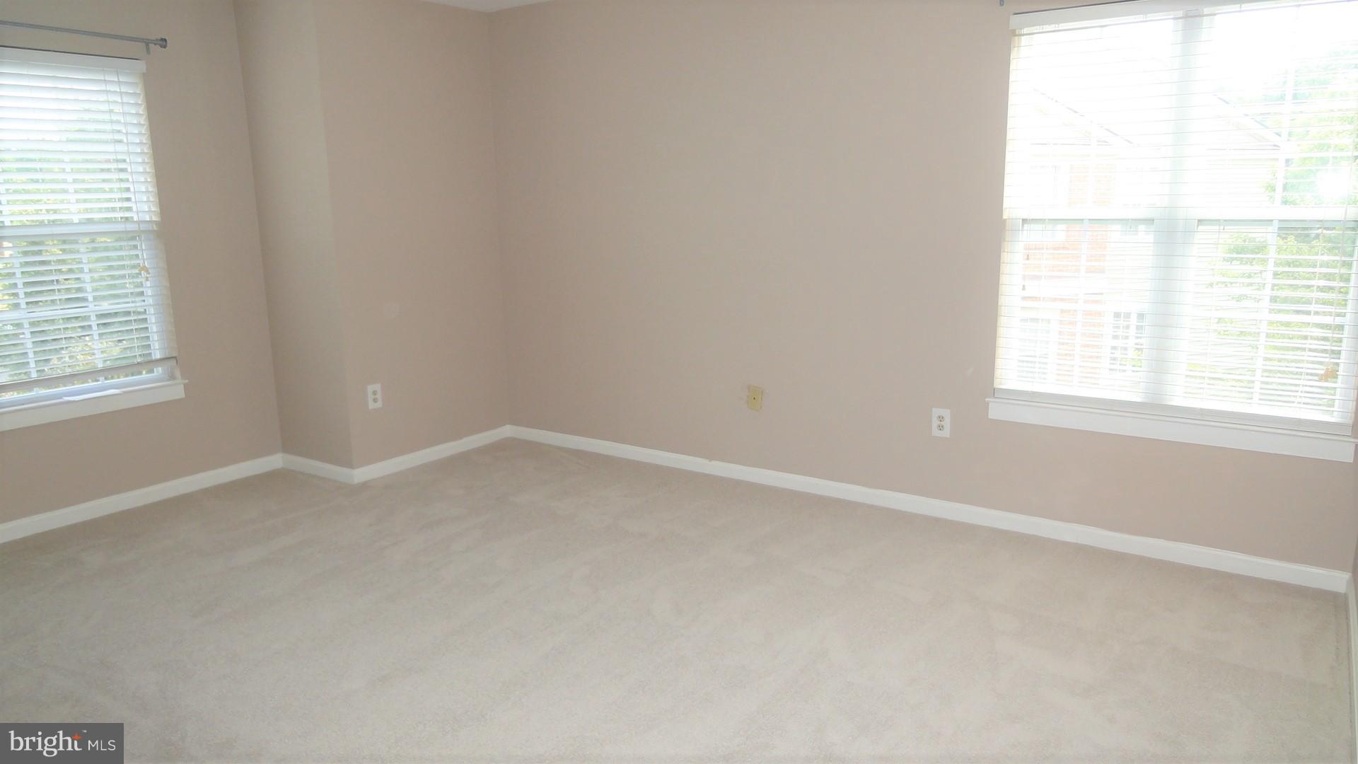 STRATFORD PLACE AT KINGS - Residential