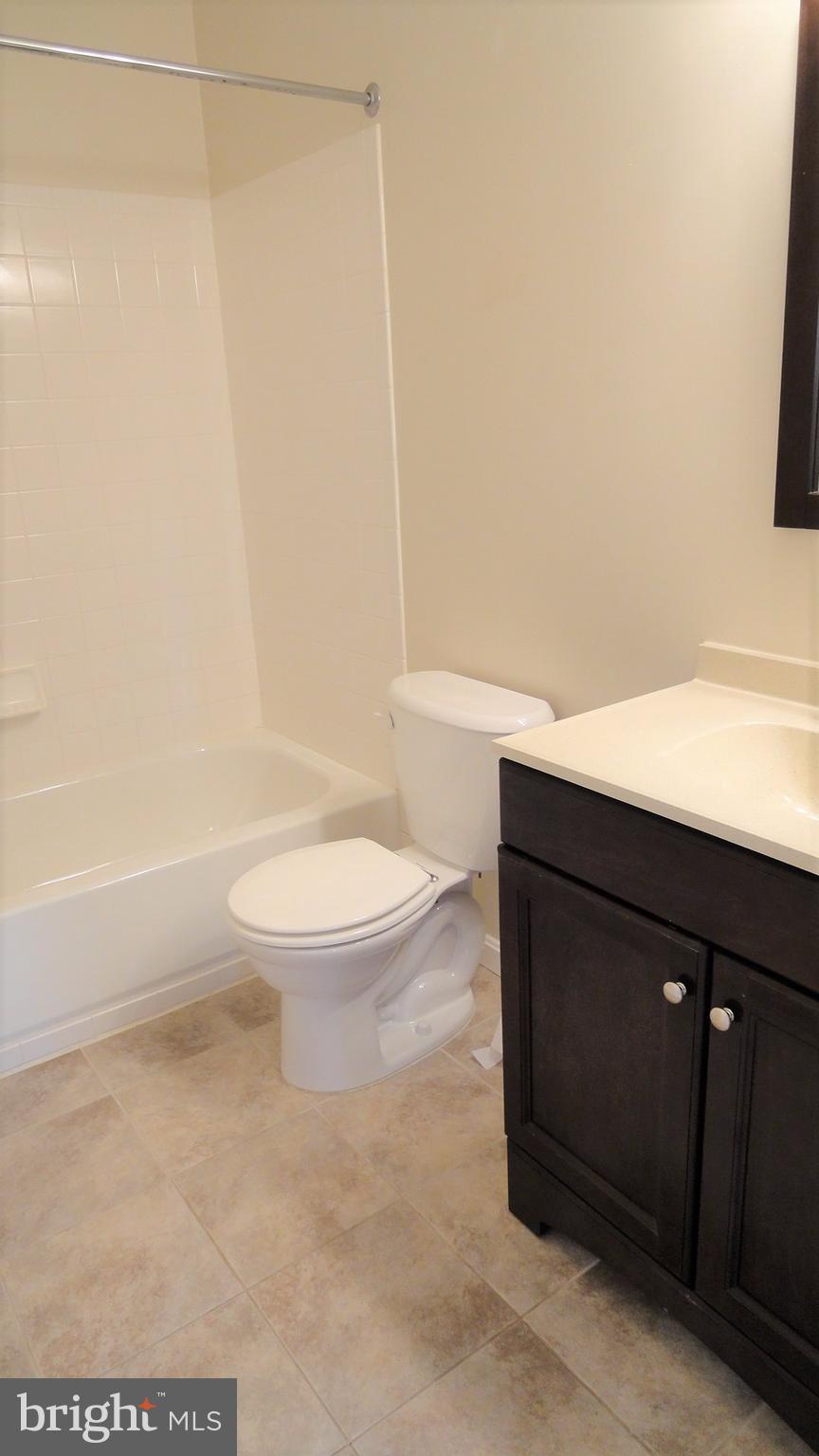 STRATFORD PLACE AT KINGS - Residential