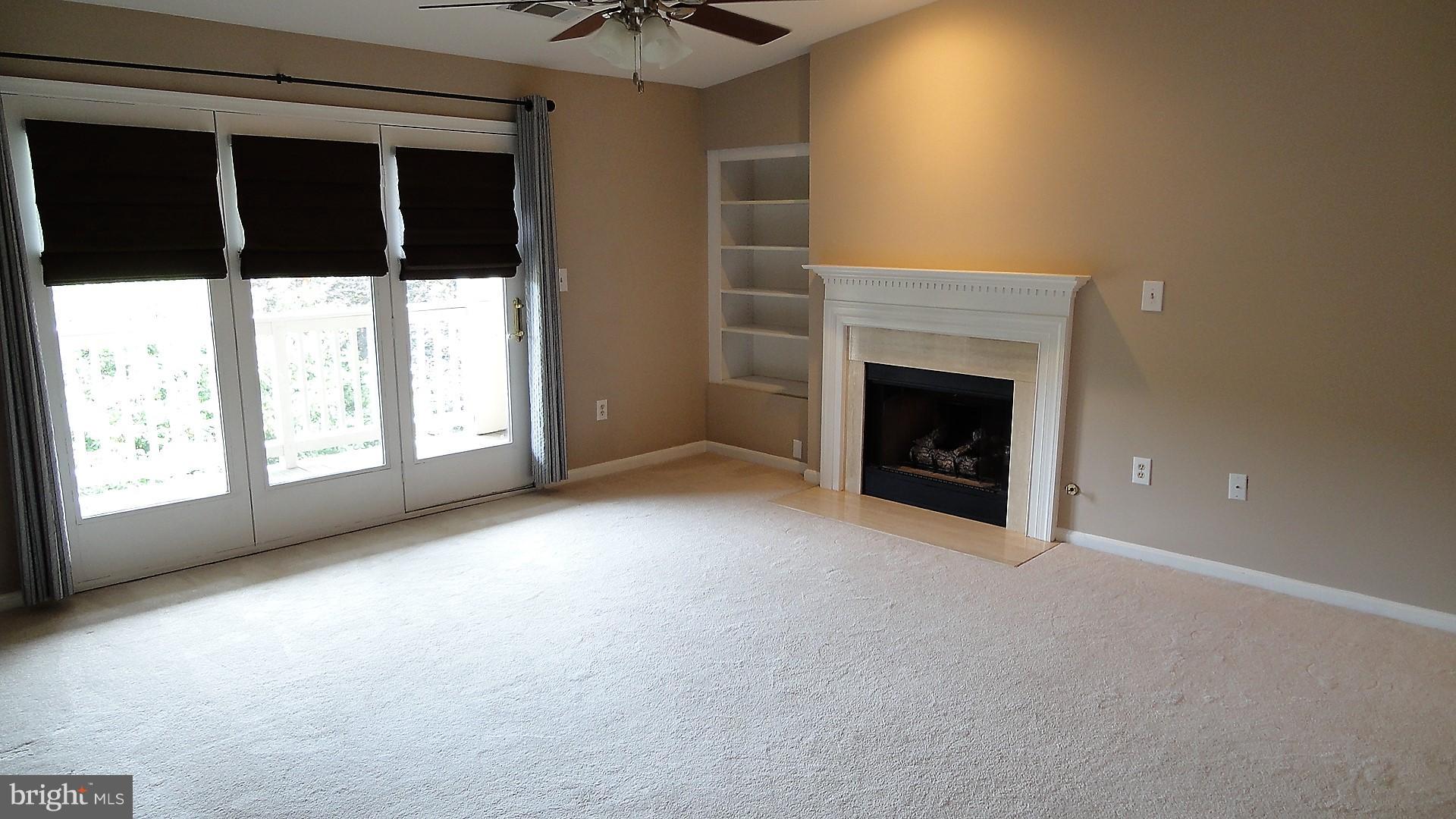 STRATFORD PLACE AT KINGS - Residential