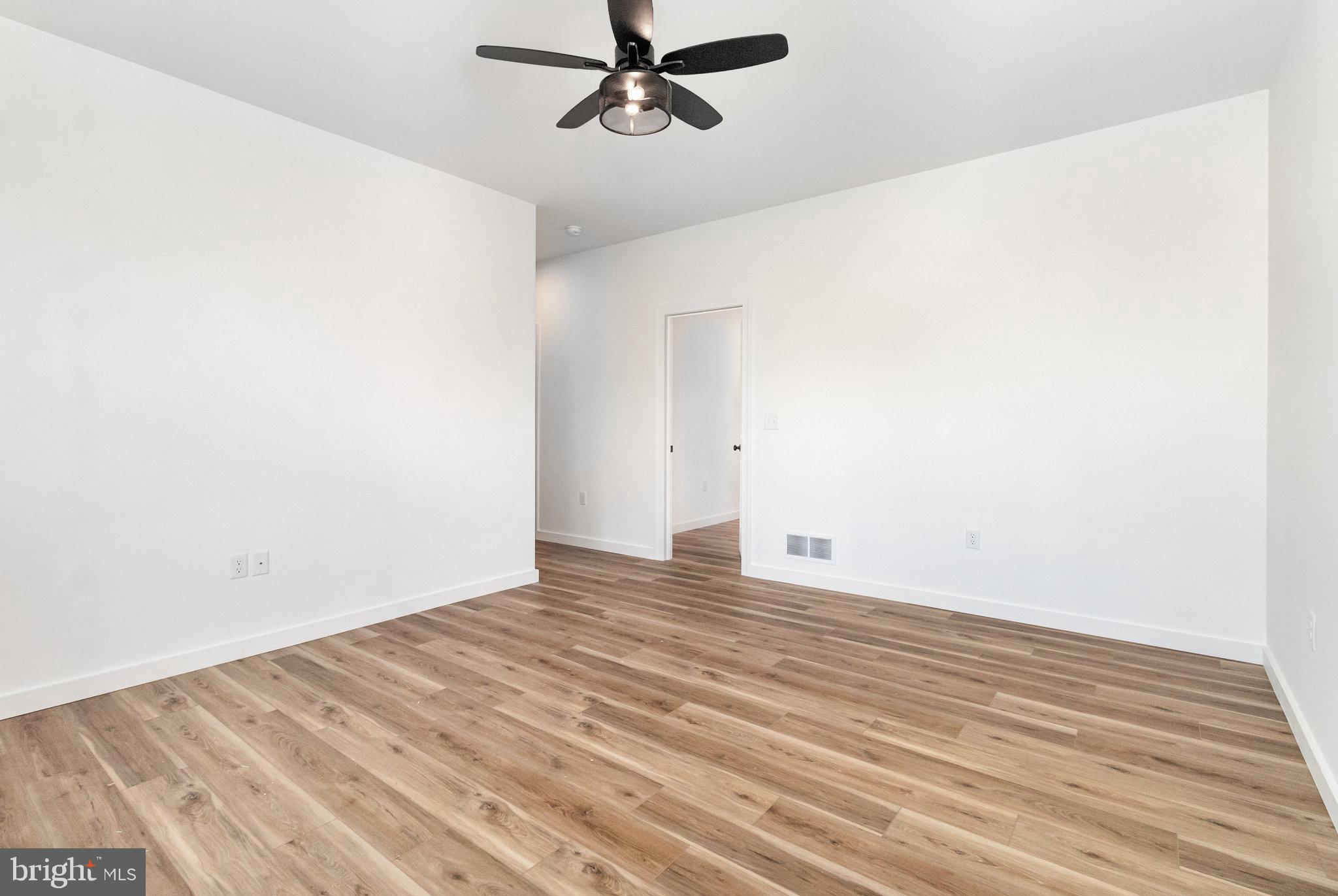 CLOVERLEAF ACRES - Residential