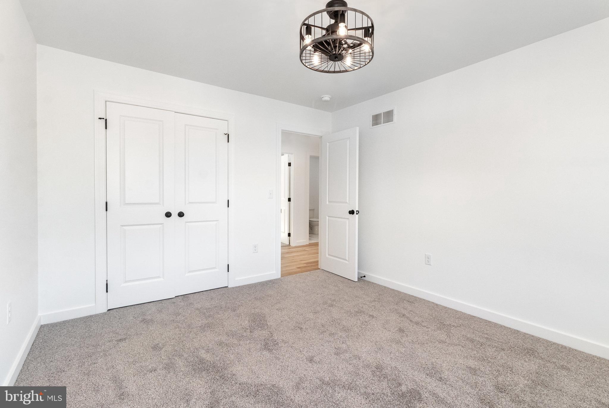 CLOVERLEAF ACRES - Residential