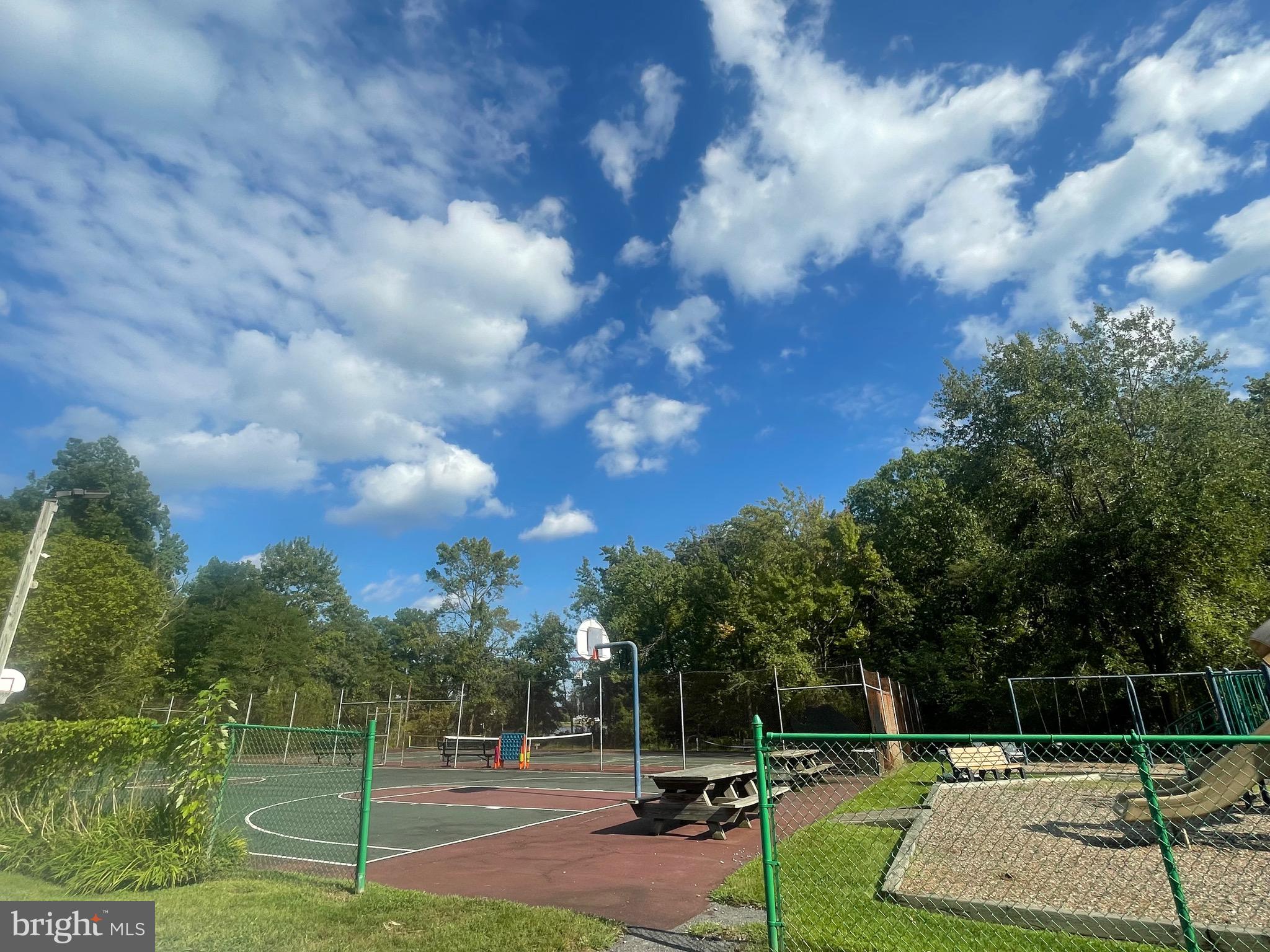 LOCH HAVEN - Residential