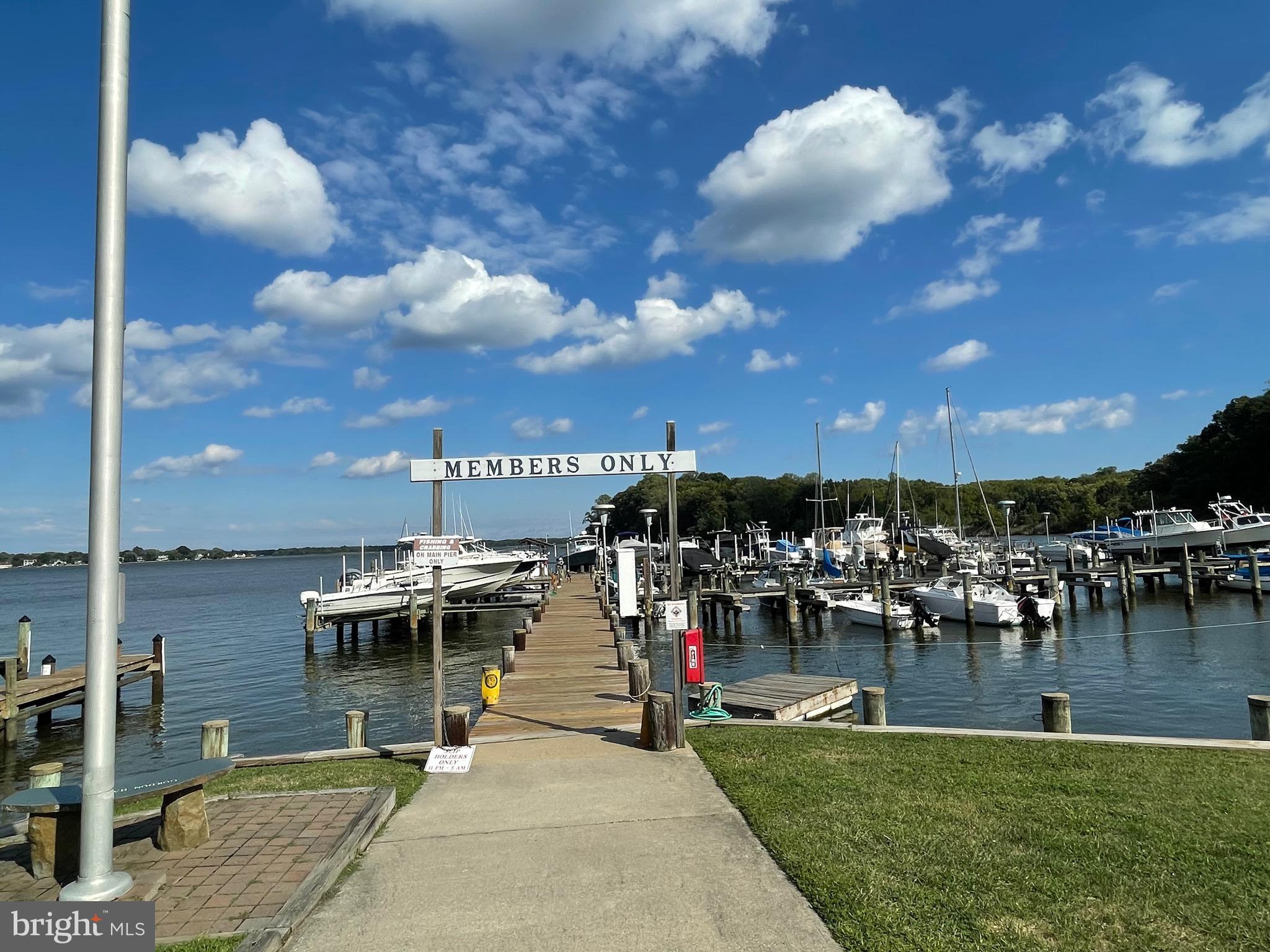 LOCH HAVEN - Residential