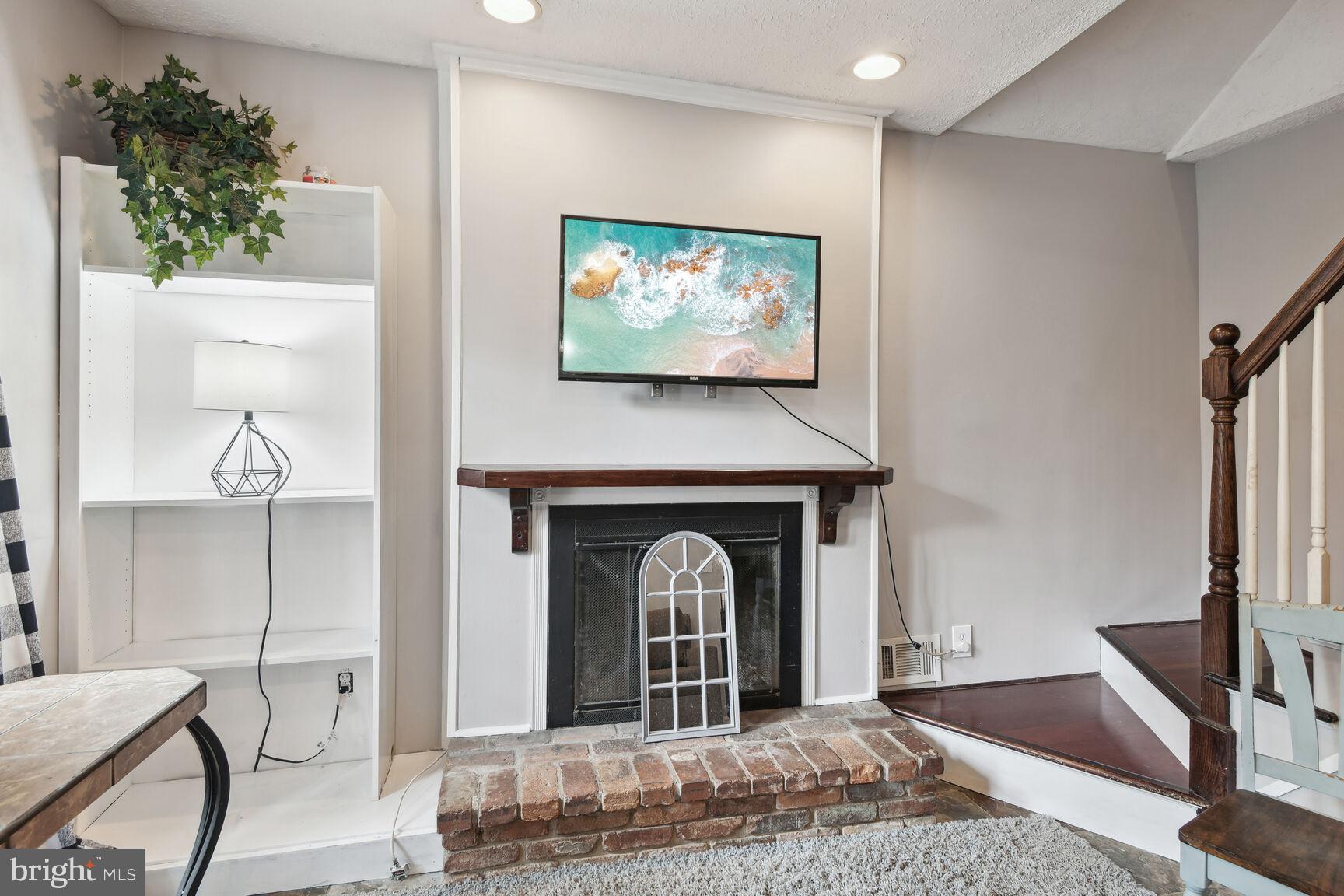 LOCH HAVEN - Residential