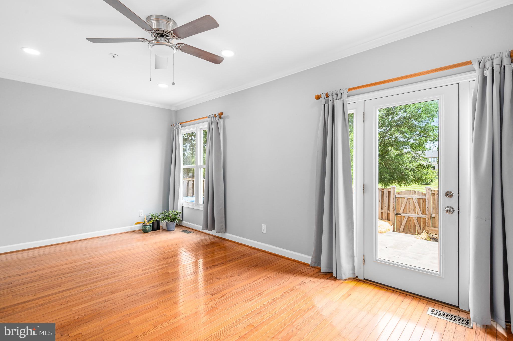 ASHBURN VILLAGE - Residential Lease