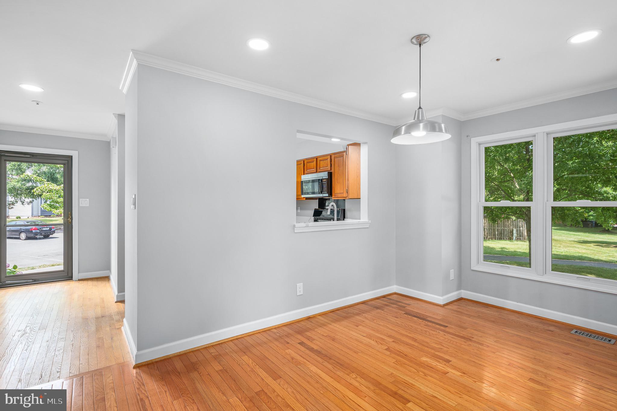 ASHBURN VILLAGE - Residential Lease