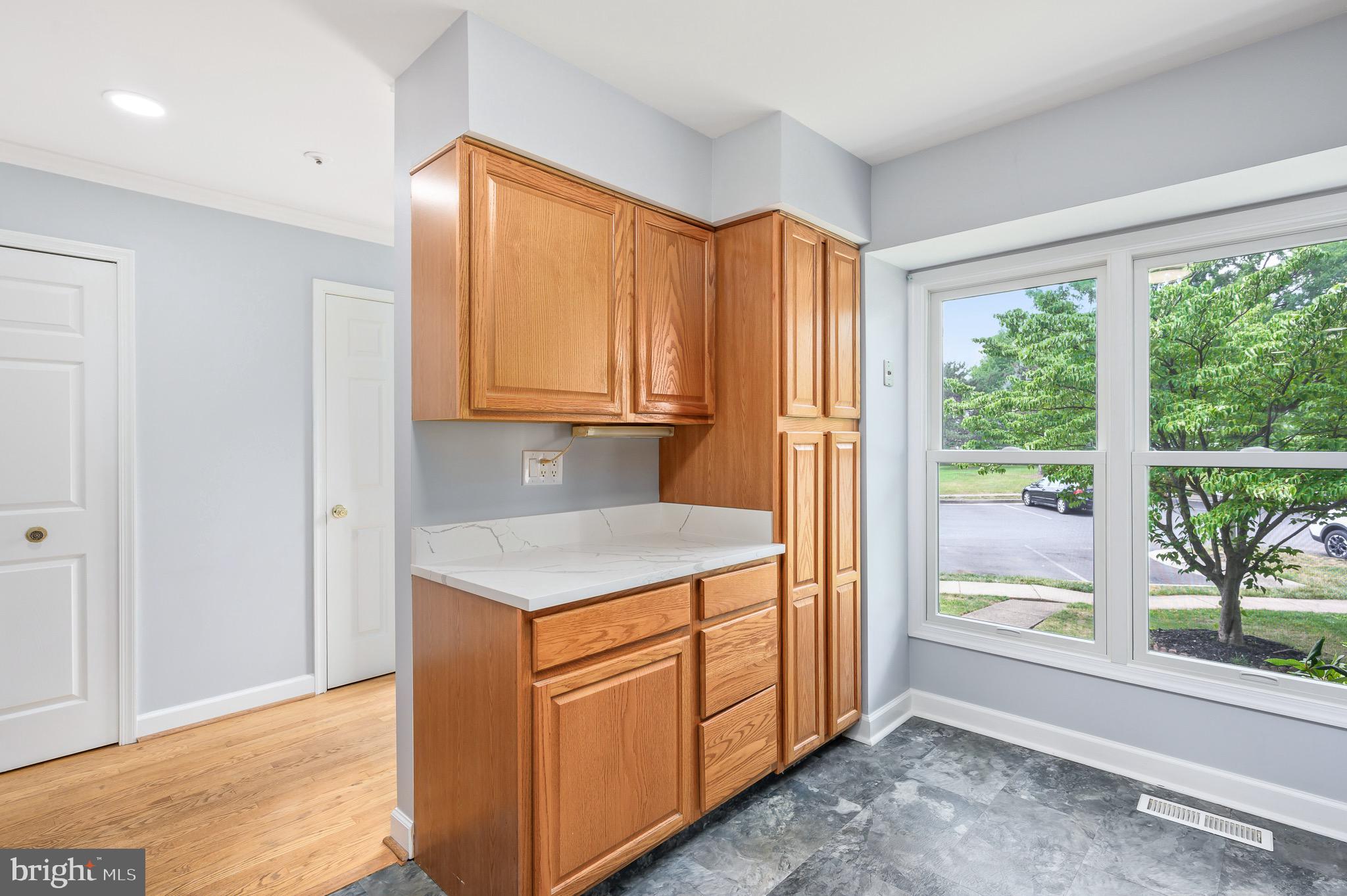 ASHBURN VILLAGE - Residential Lease