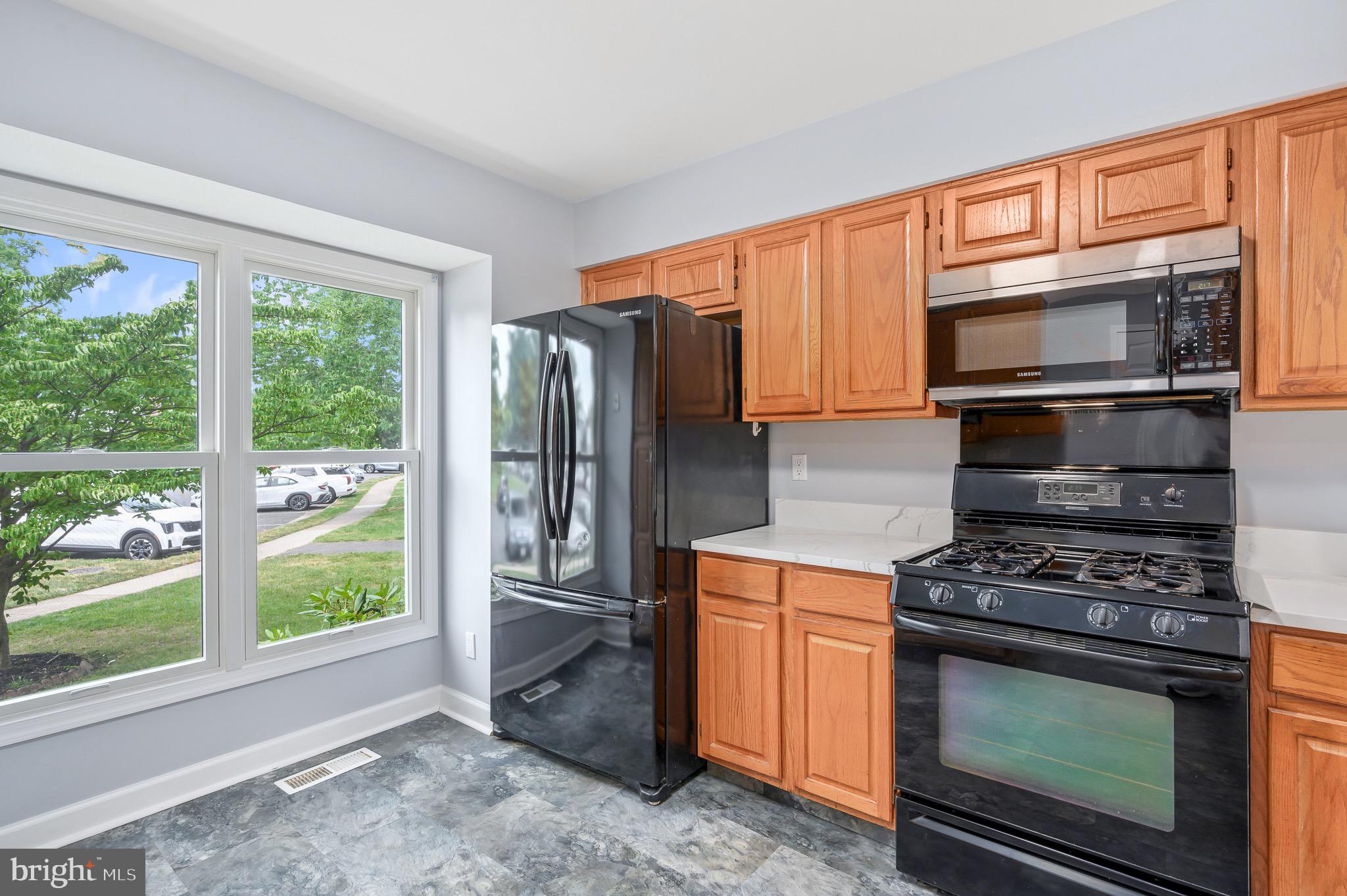 ASHBURN VILLAGE - Residential Lease