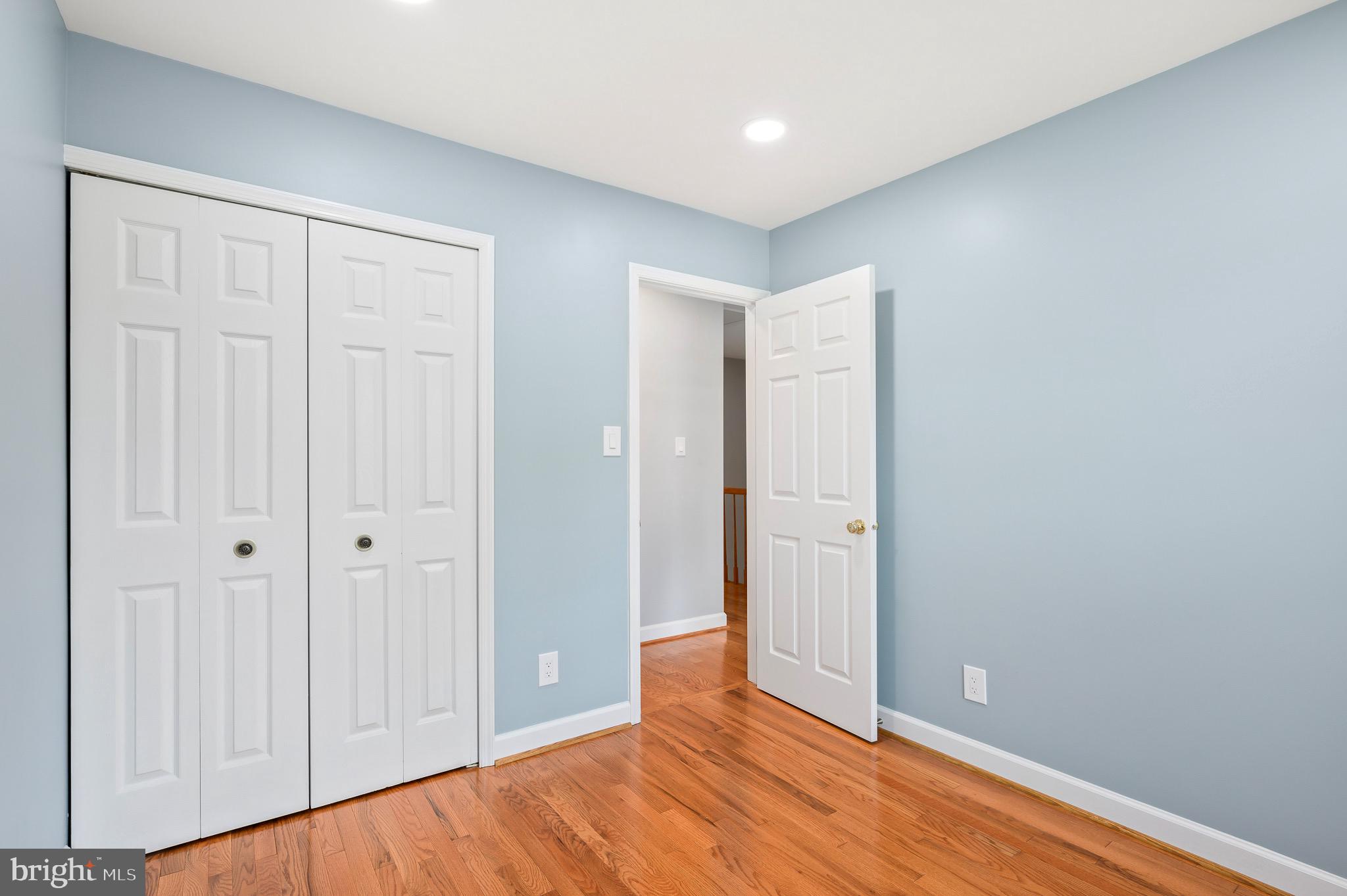 ASHBURN VILLAGE - Residential Lease