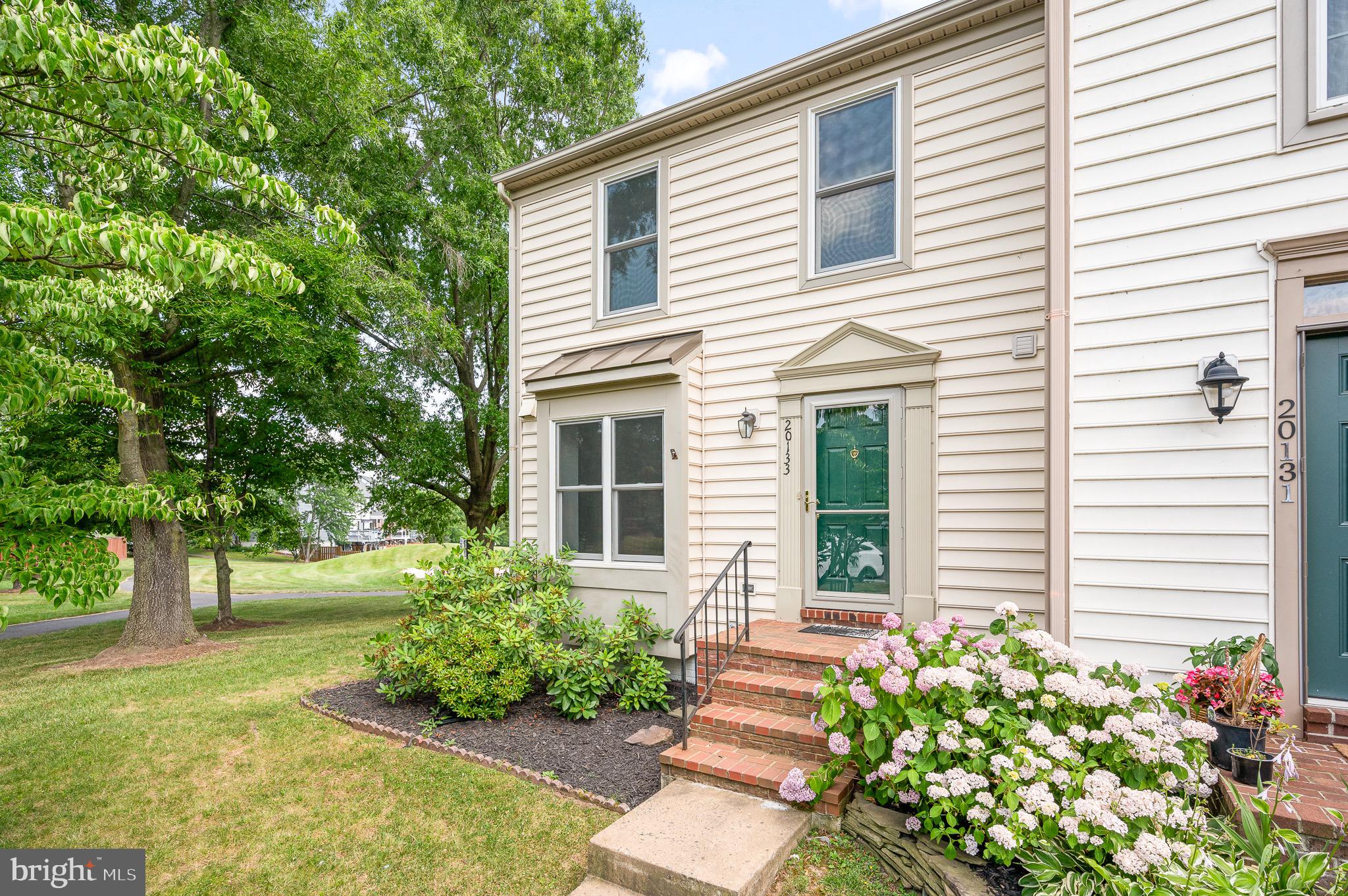 ASHBURN VILLAGE - Residential Lease