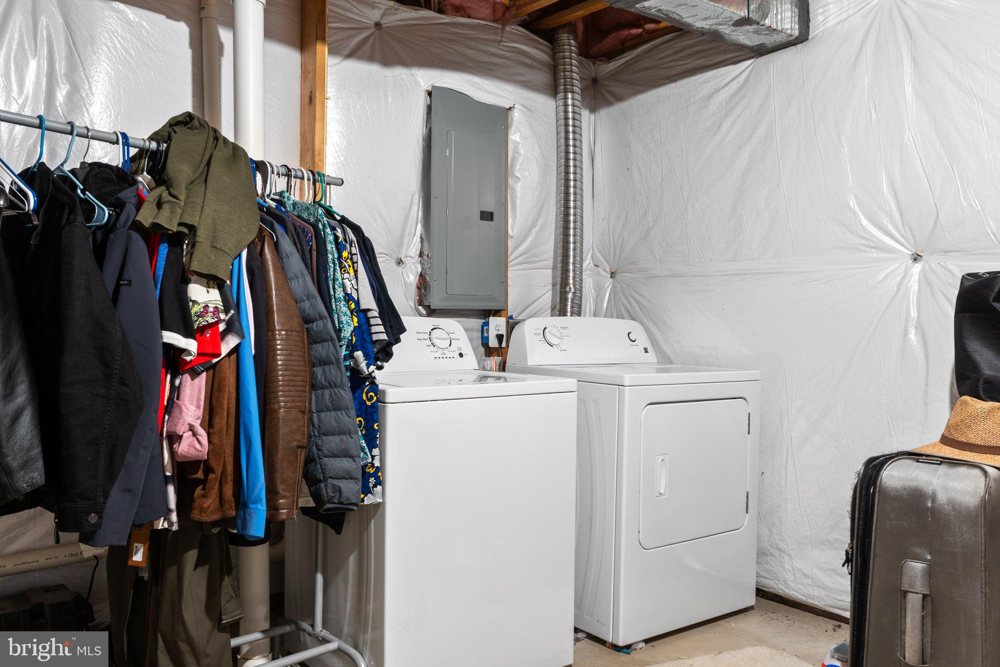 UNIVERSITY VILLAGE - Residential Lease