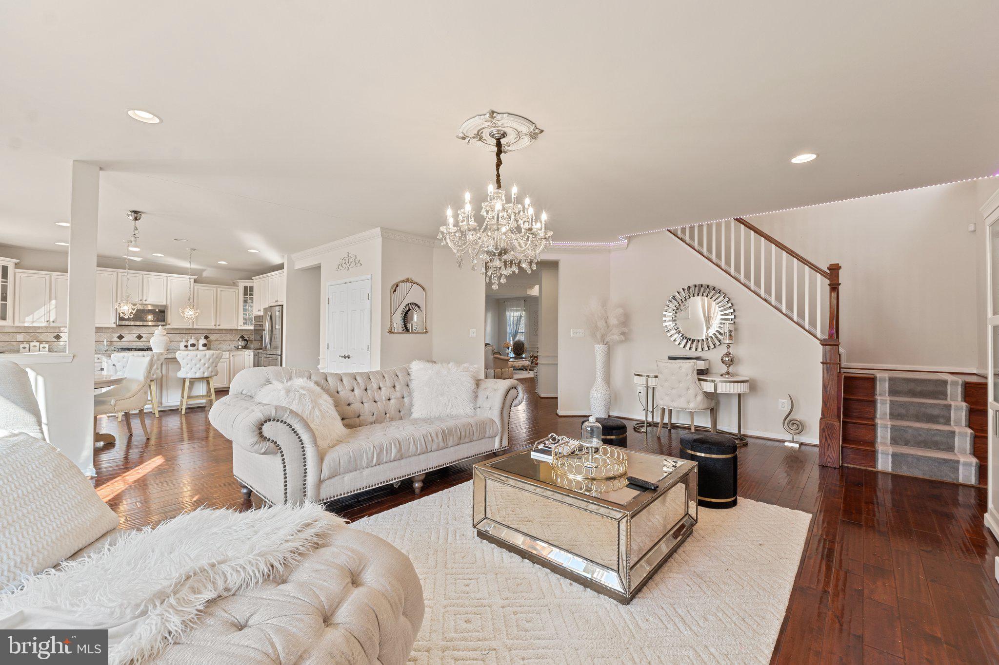 UNIVERSITY VILLAGE - Residential Lease