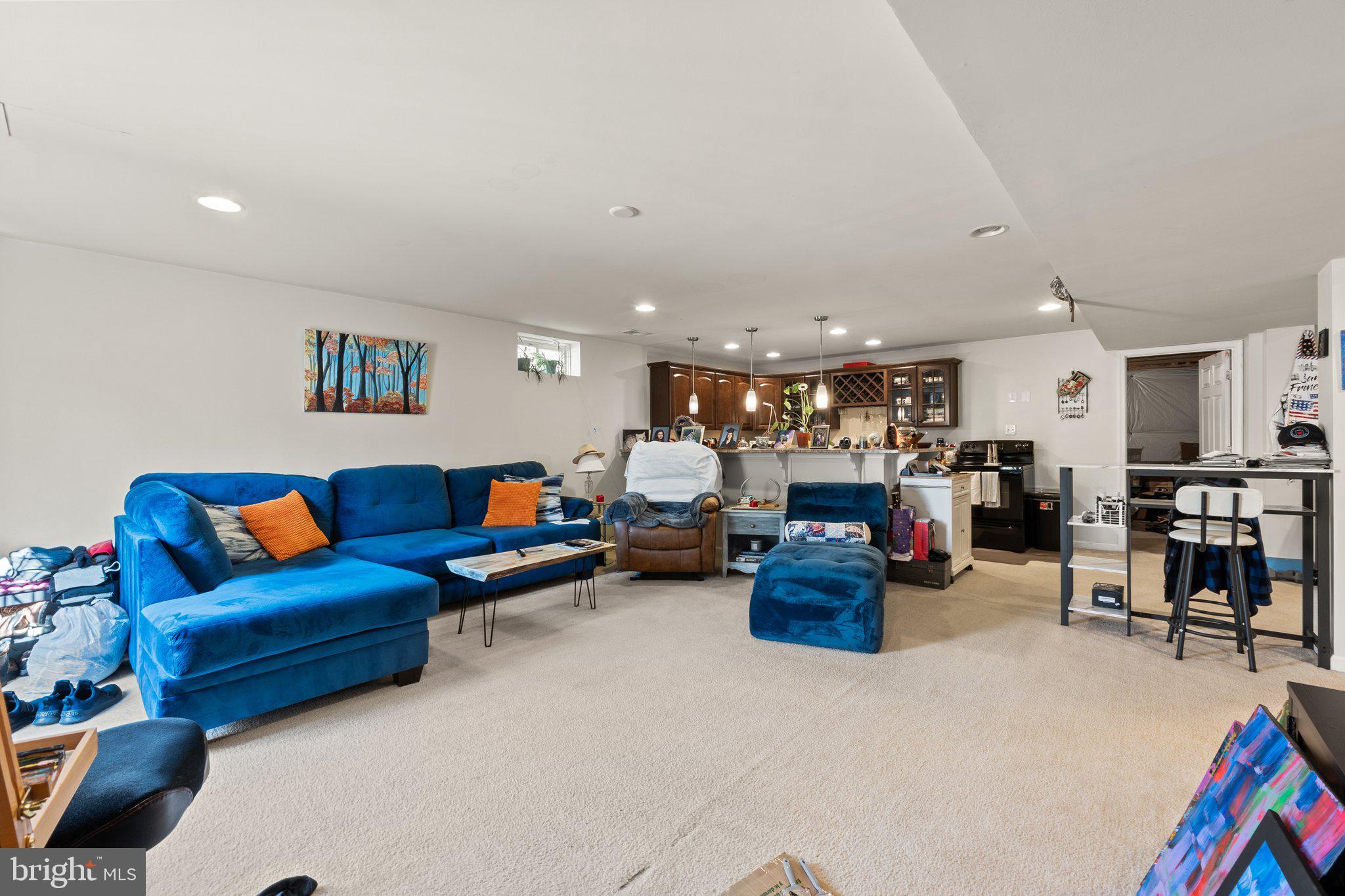 UNIVERSITY VILLAGE - Residential Lease