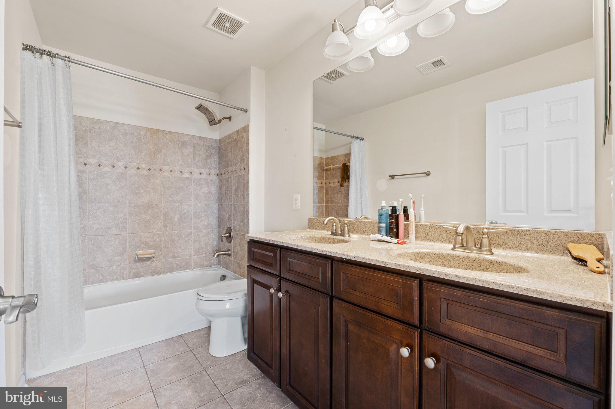 UNIVERSITY VILLAGE - Residential Lease