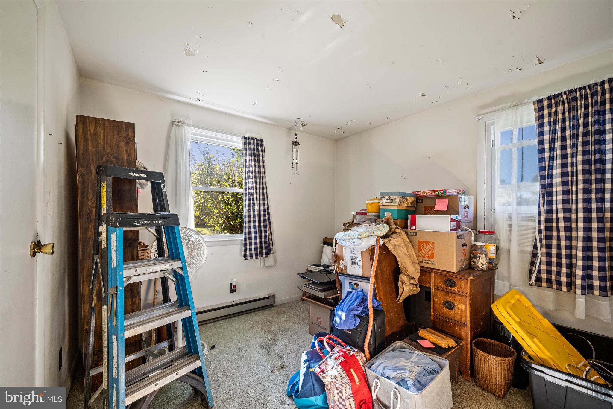 WAKELAND MANOR - Residential