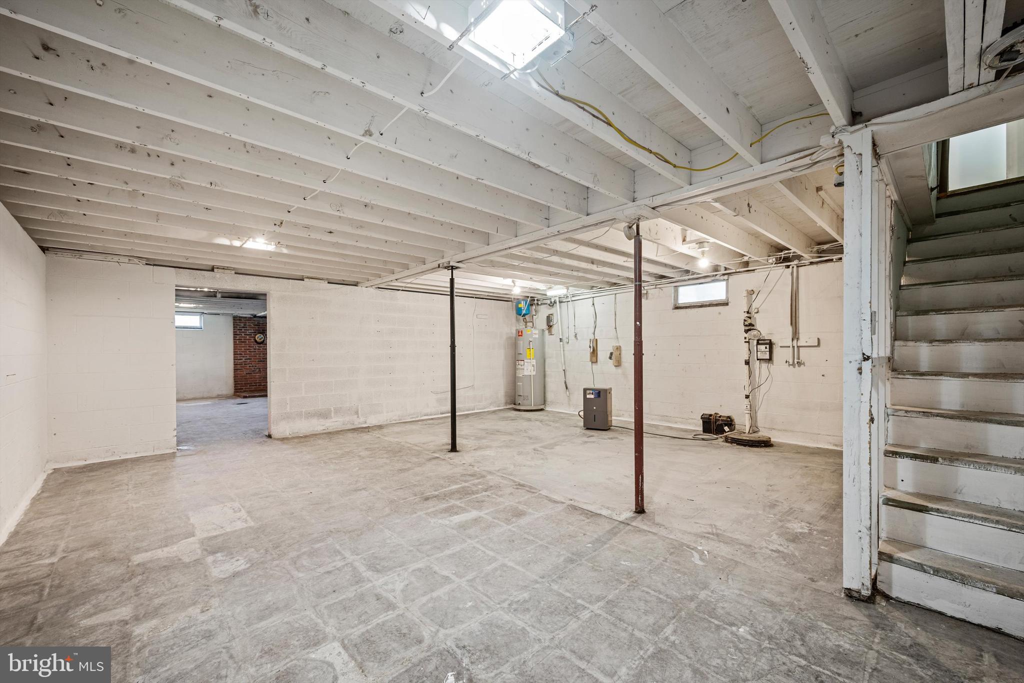 WAKELAND MANOR - Residential