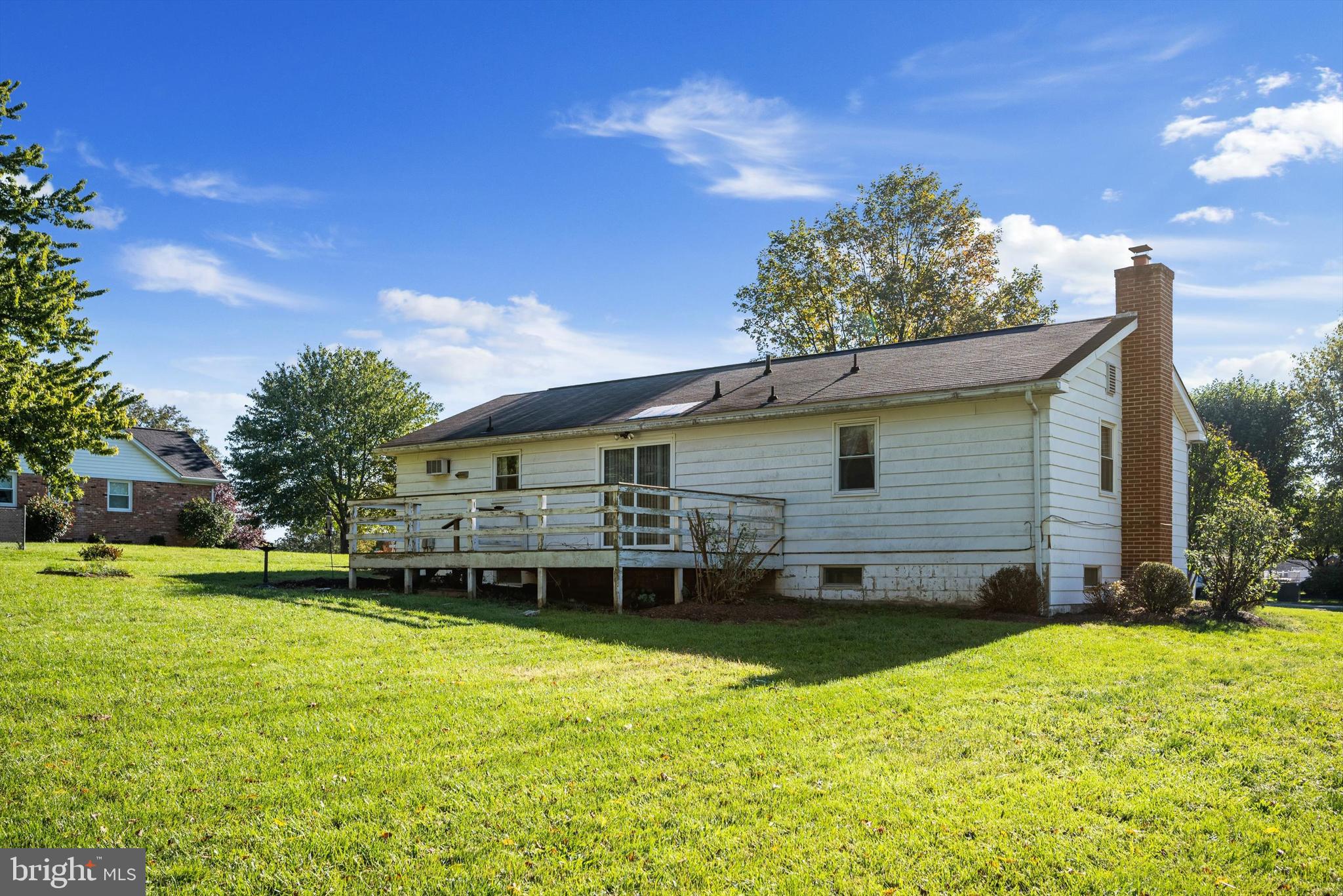 WAKELAND MANOR - Residential