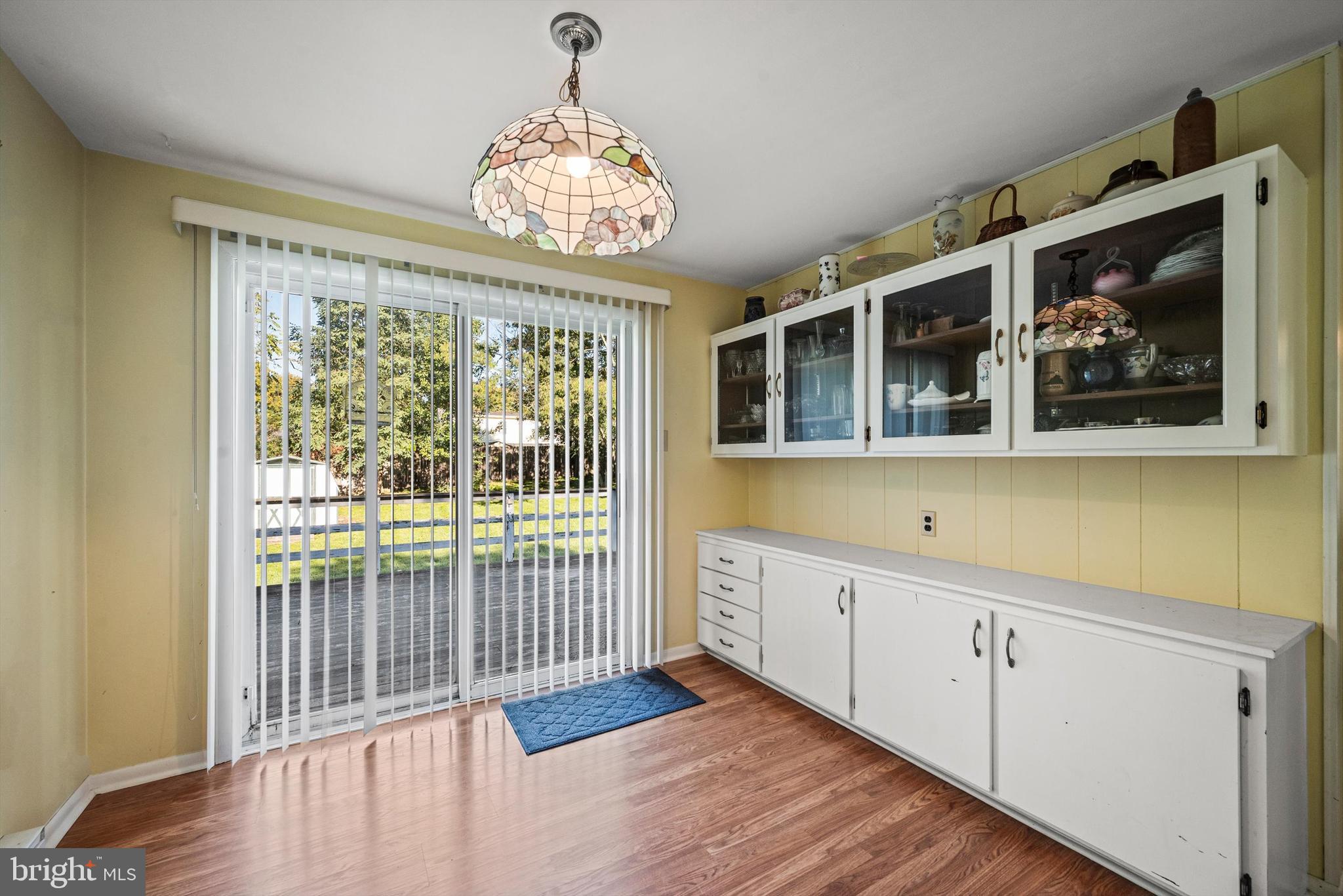 WAKELAND MANOR - Residential