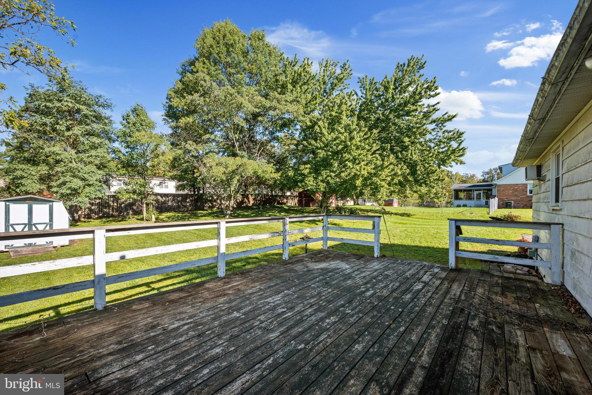 WAKELAND MANOR - Residential