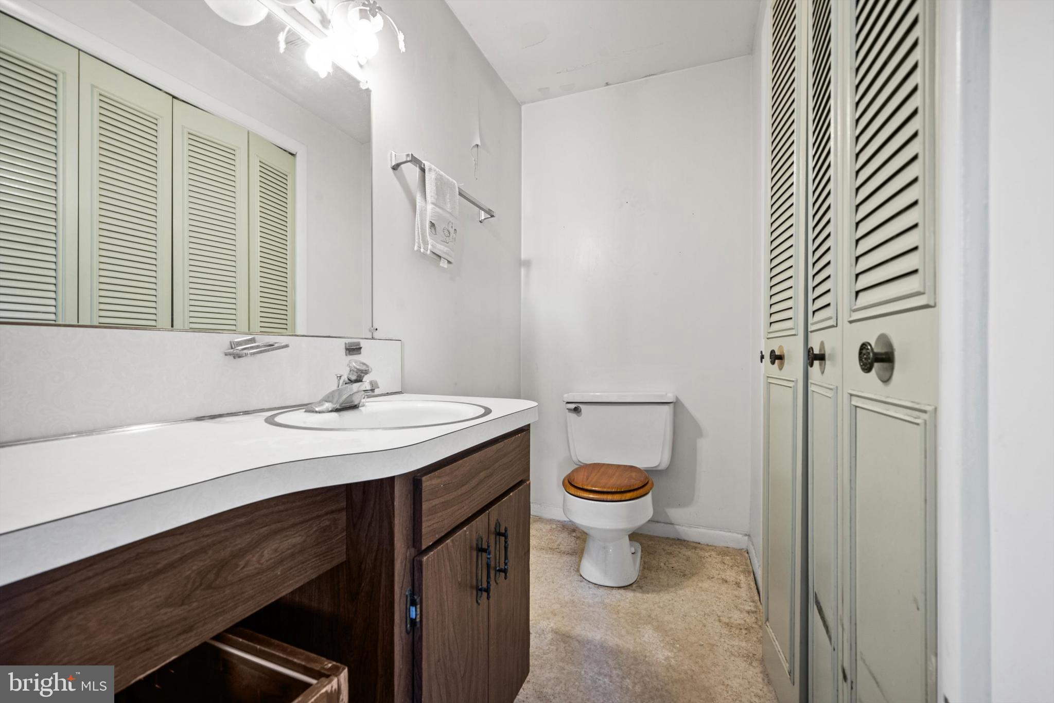 WAKELAND MANOR - Residential