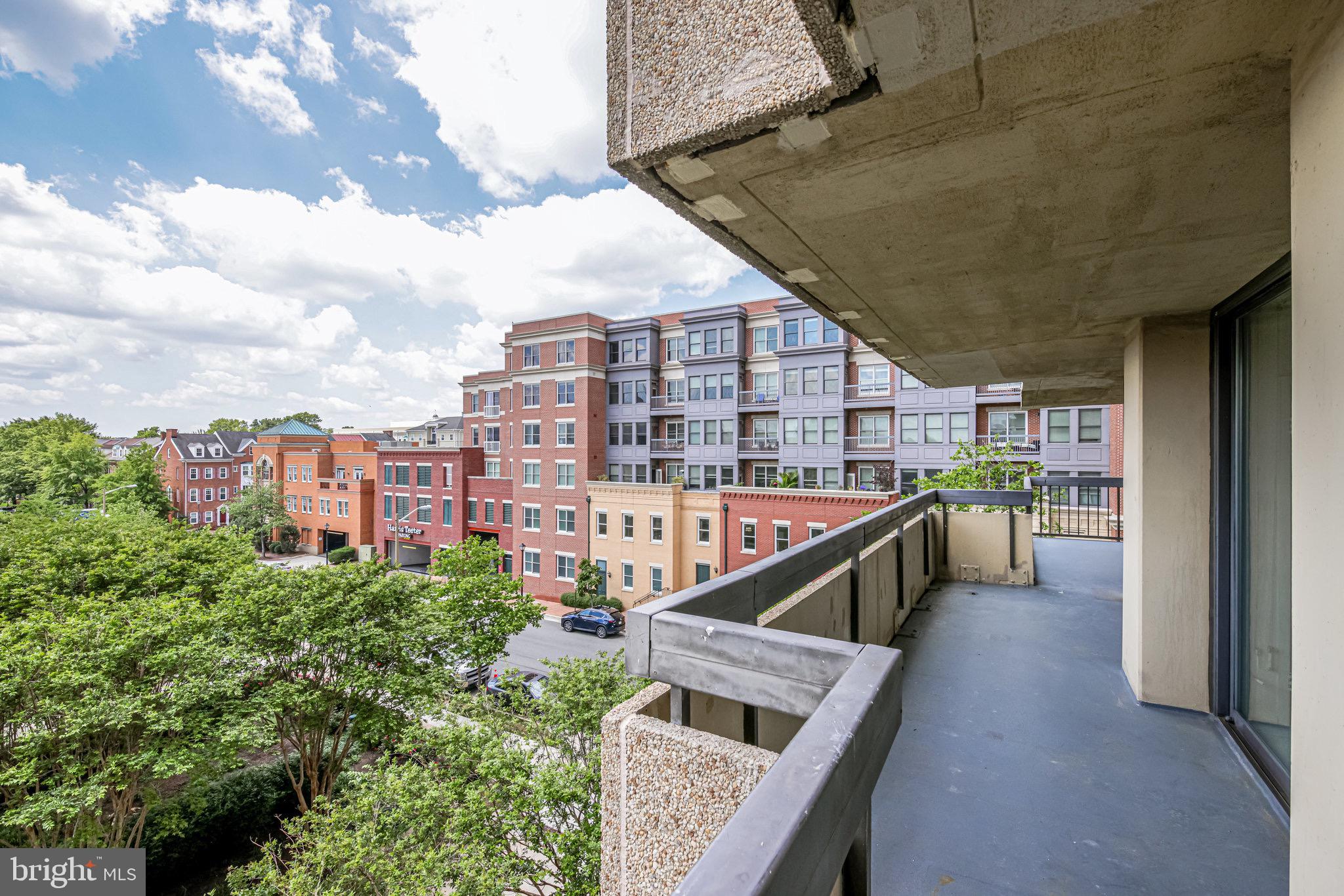 ALEXANDRIA HOUSE - Residential