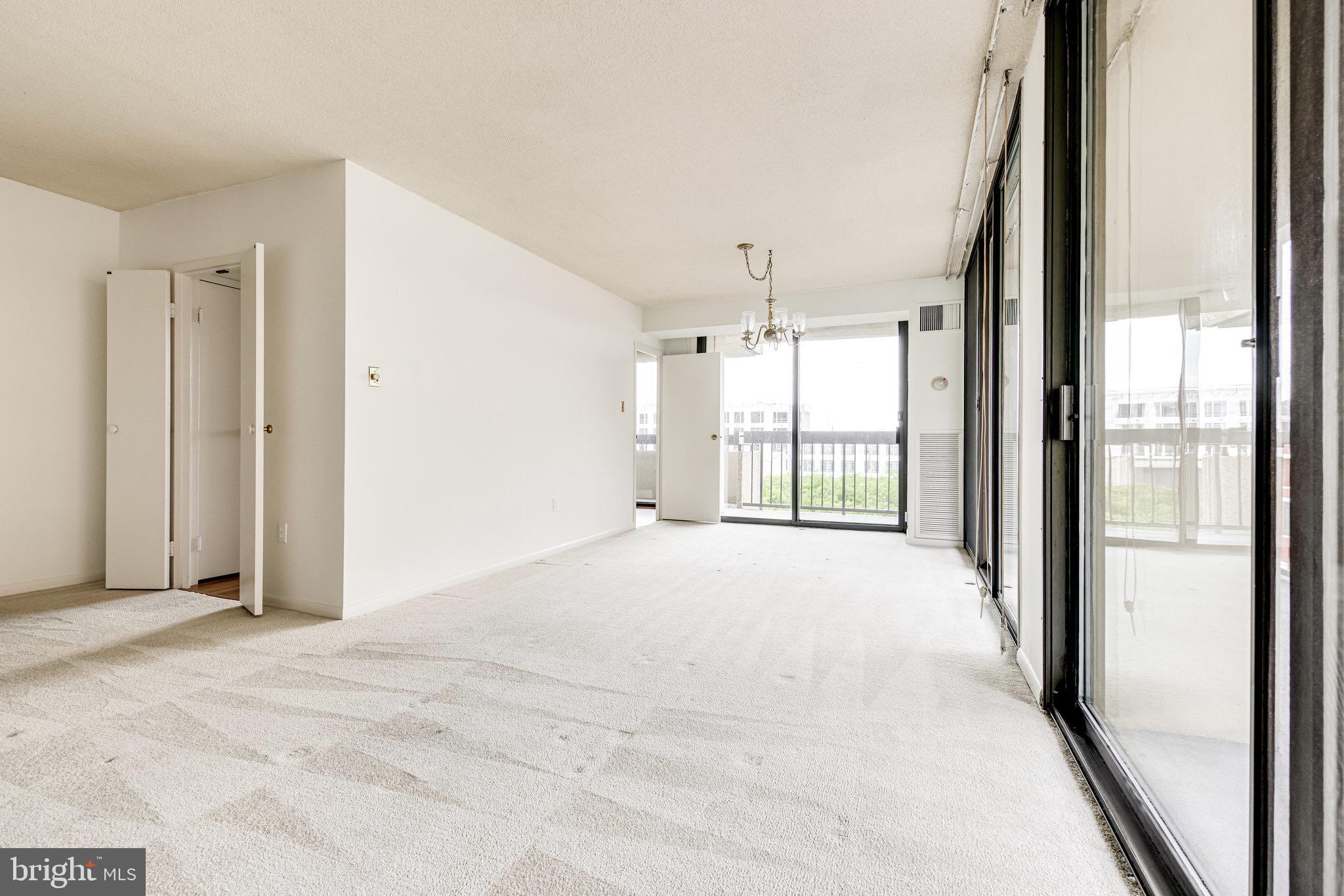 ALEXANDRIA HOUSE - Residential