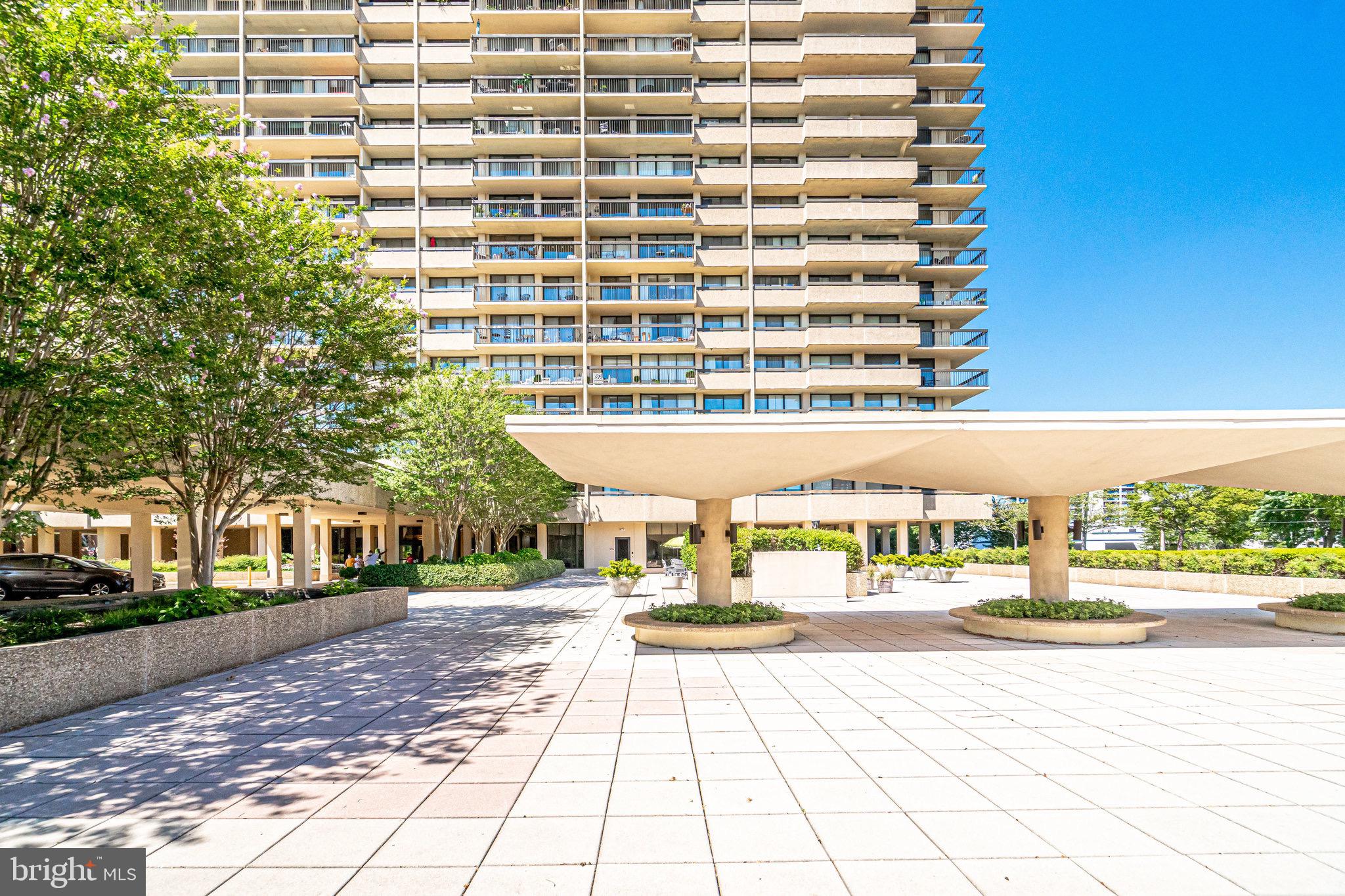 ALEXANDRIA HOUSE - Residential