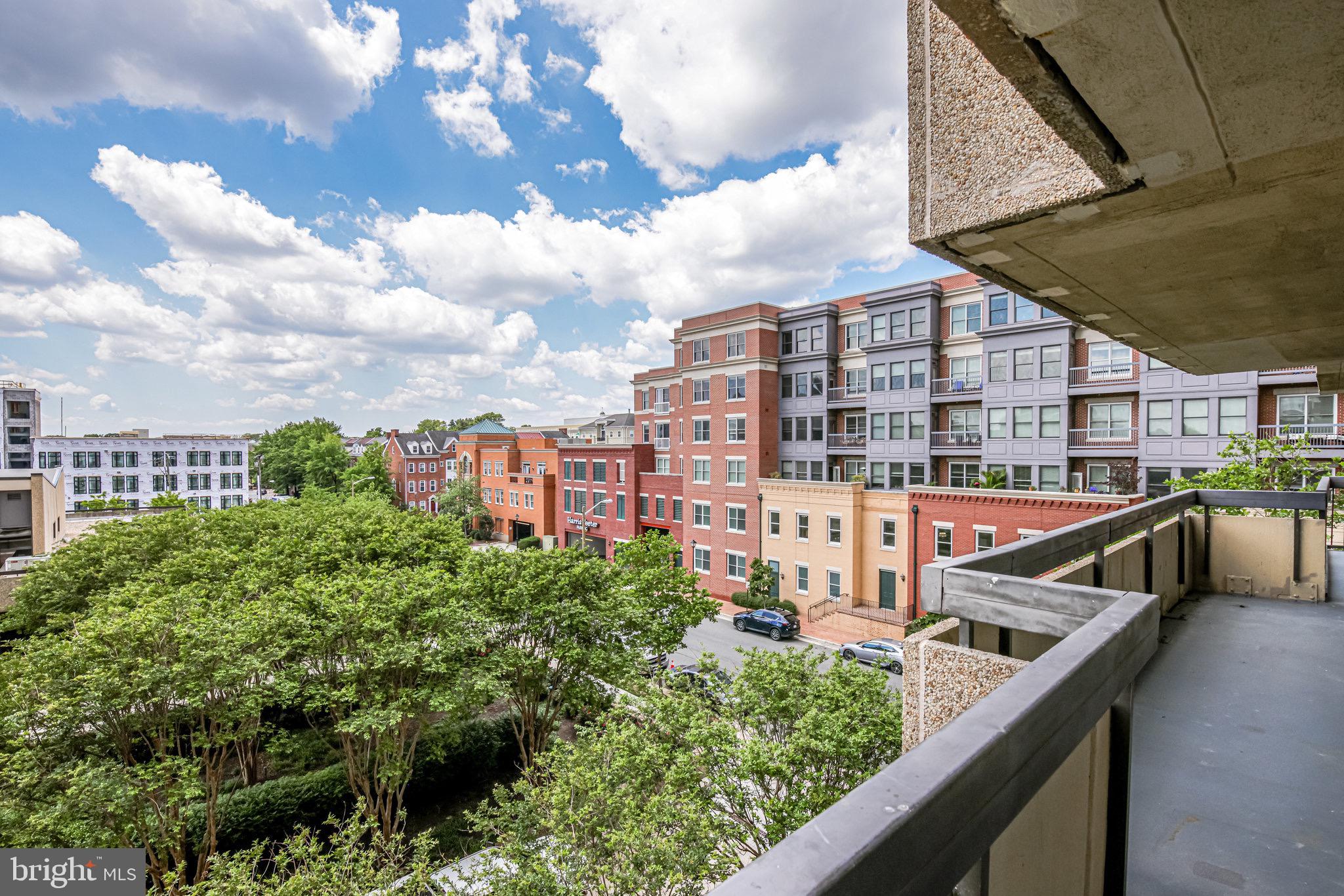 ALEXANDRIA HOUSE - Residential