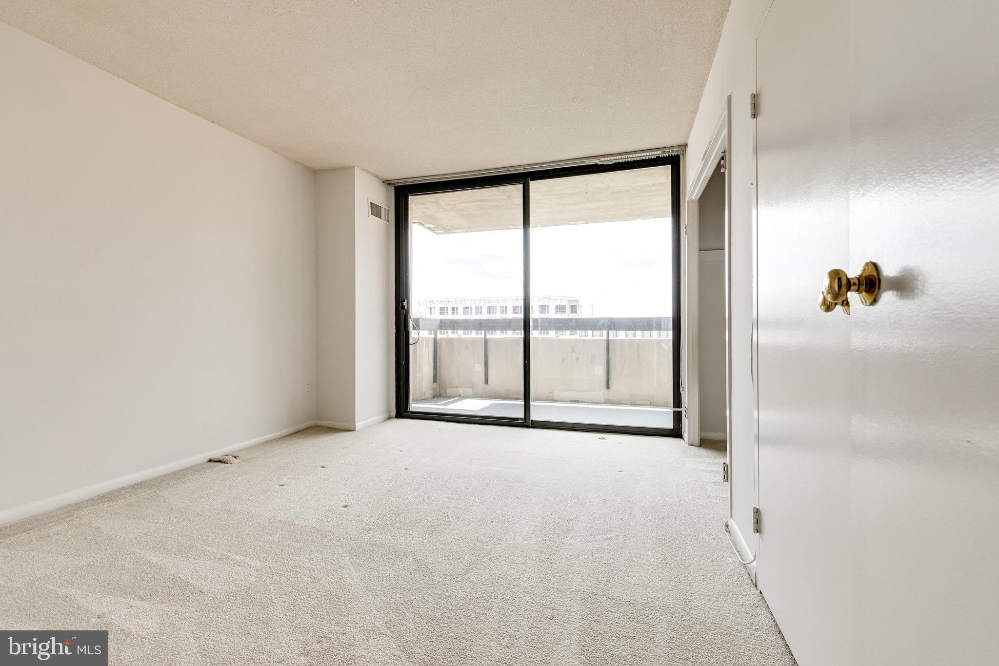 ALEXANDRIA HOUSE - Residential