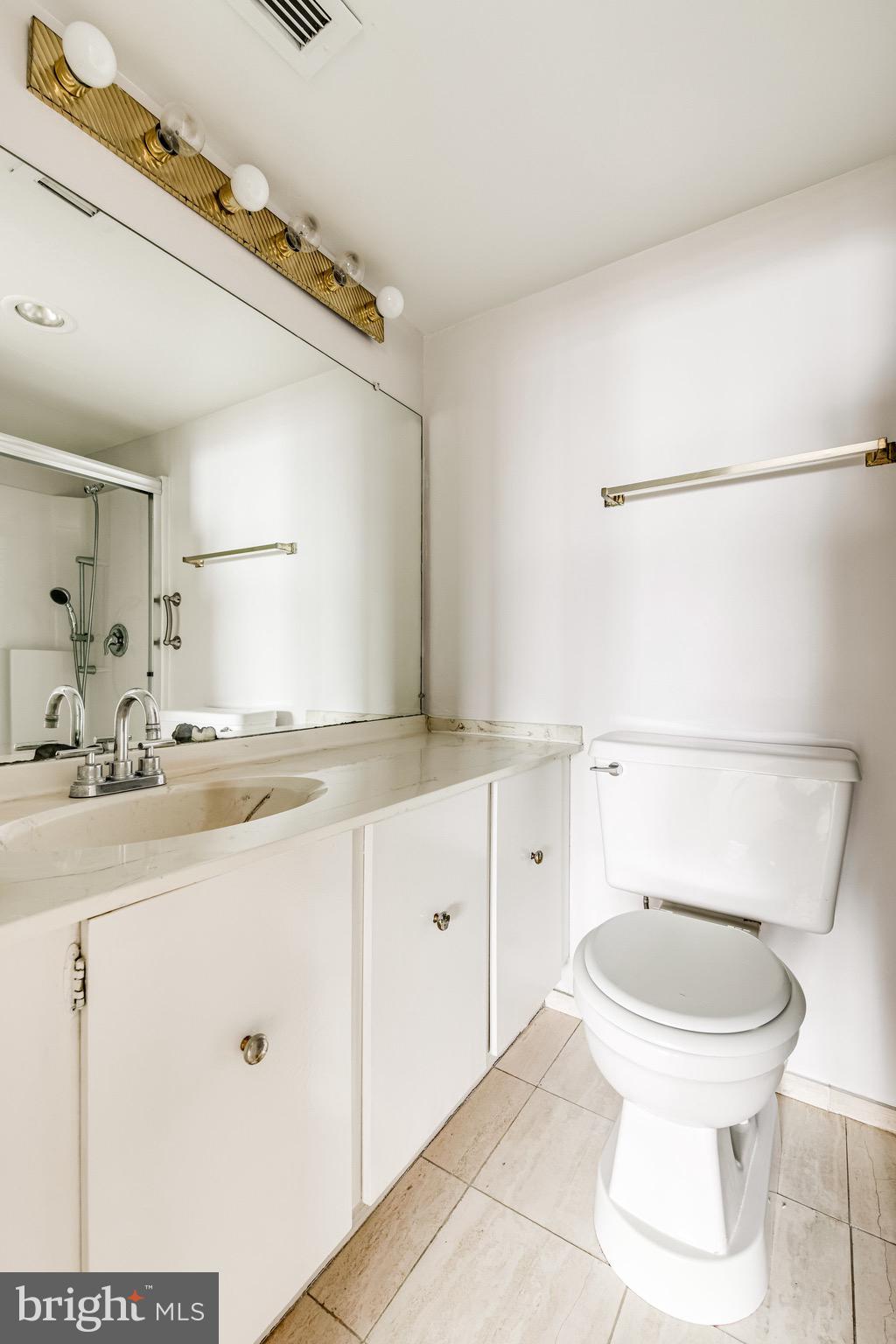 ALEXANDRIA HOUSE - Residential