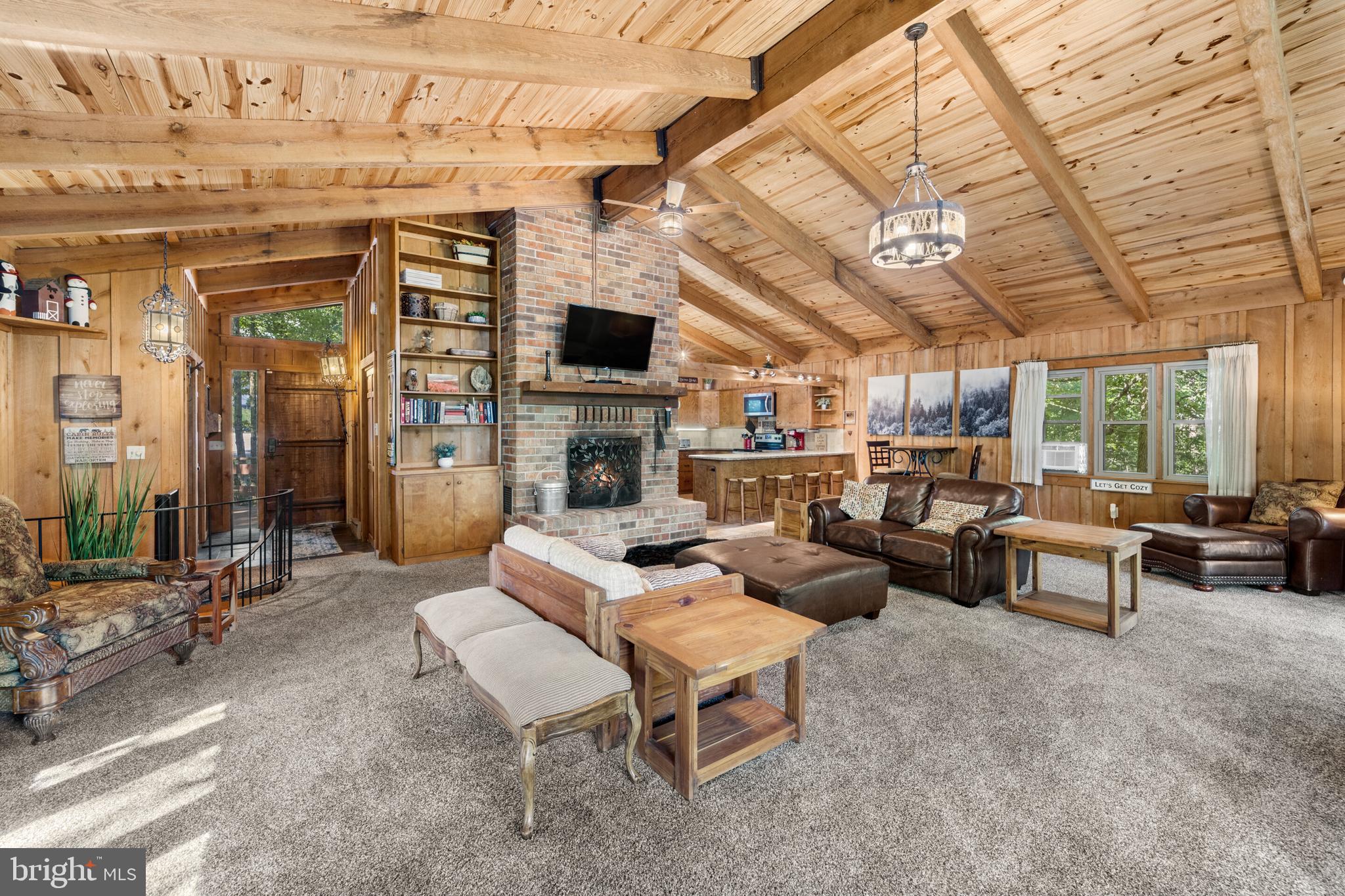 MASSANUTTEN - Residential