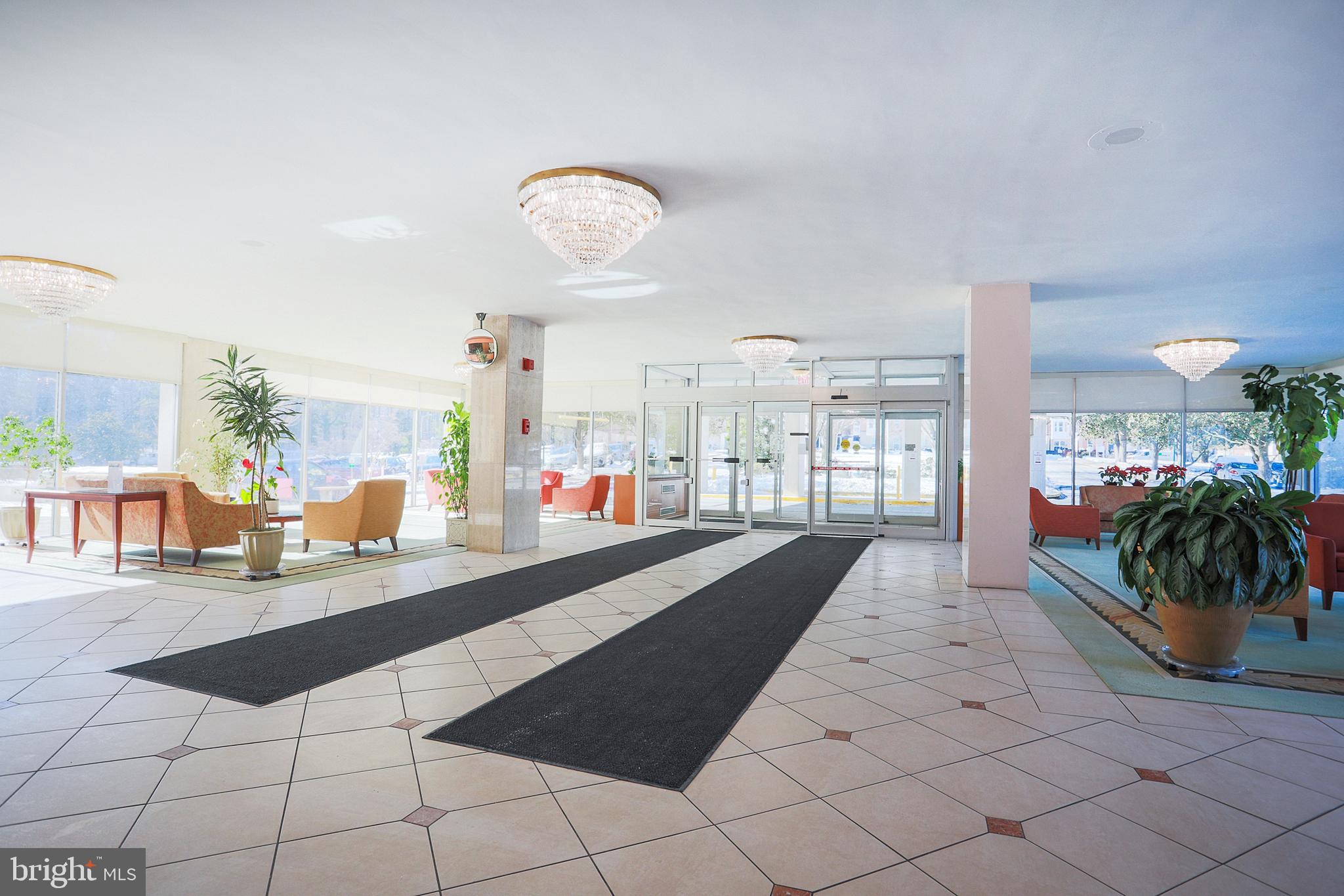 AVALON GROSVENOR TOWER - Residential