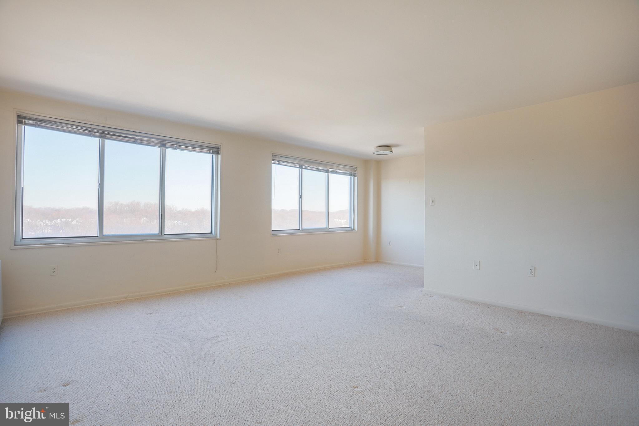 AVALON GROSVENOR TOWER - Residential