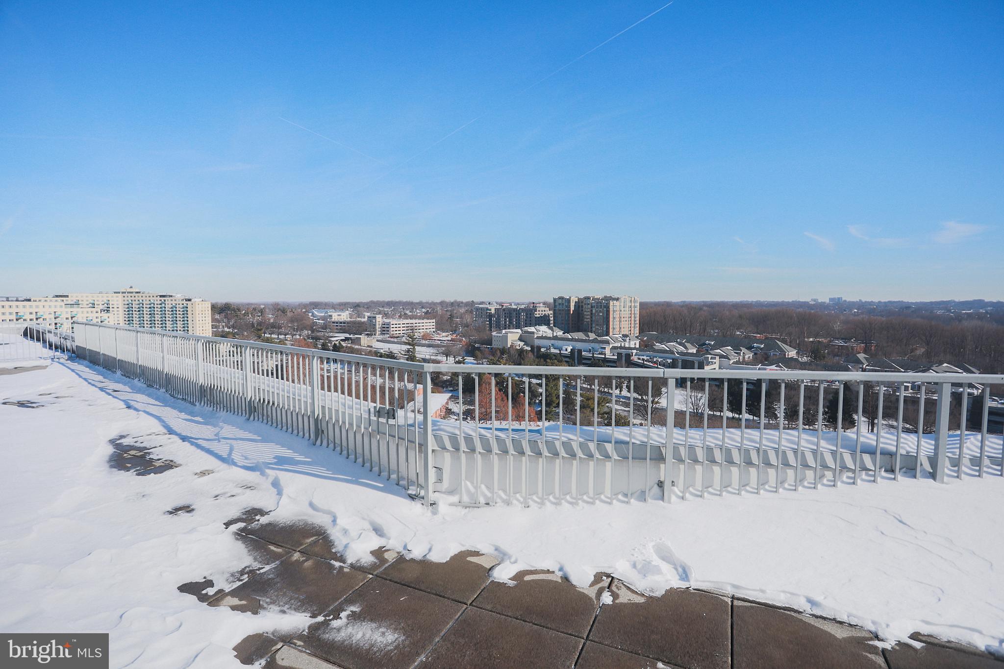 AVALON GROSVENOR TOWER - Residential