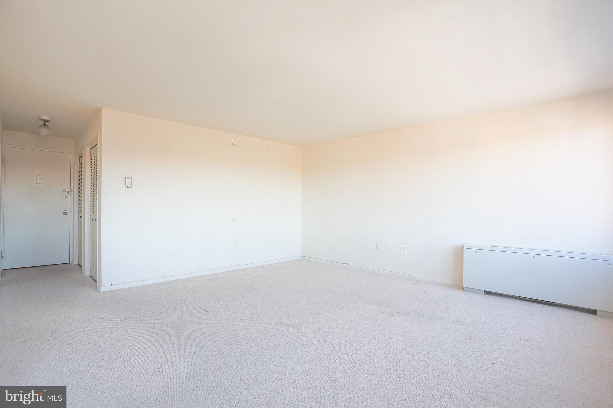 AVALON GROSVENOR TOWER - Residential