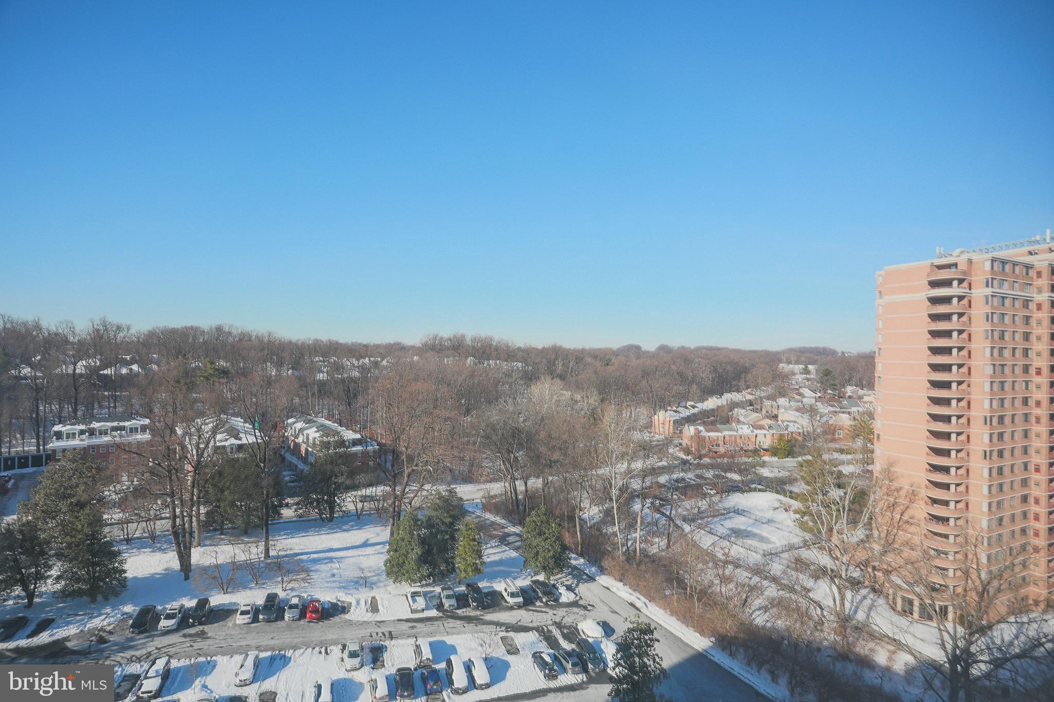 AVALON GROSVENOR TOWER - Residential