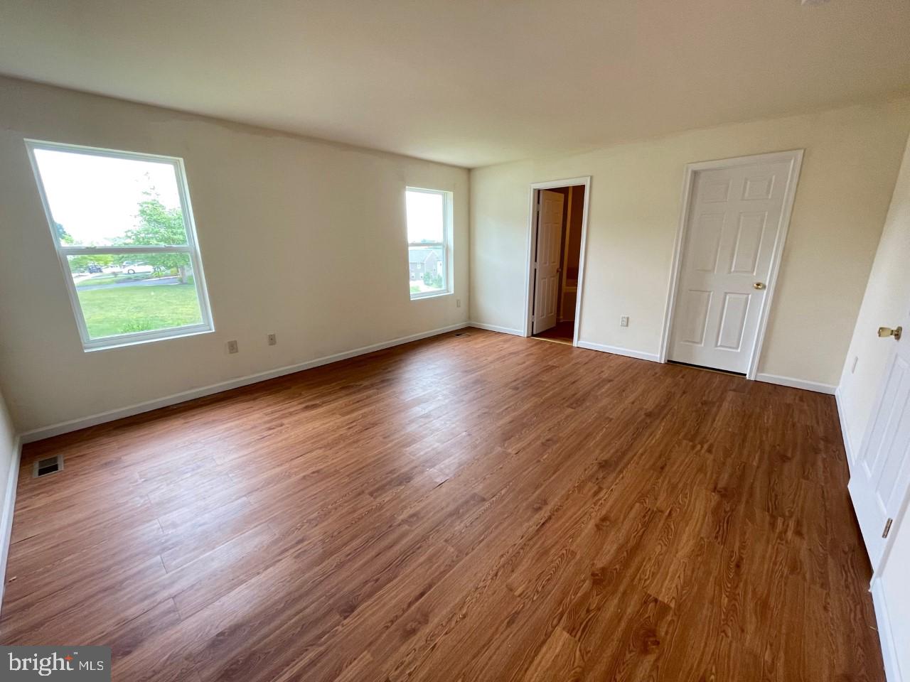 LOGANS RESERVE - Residential