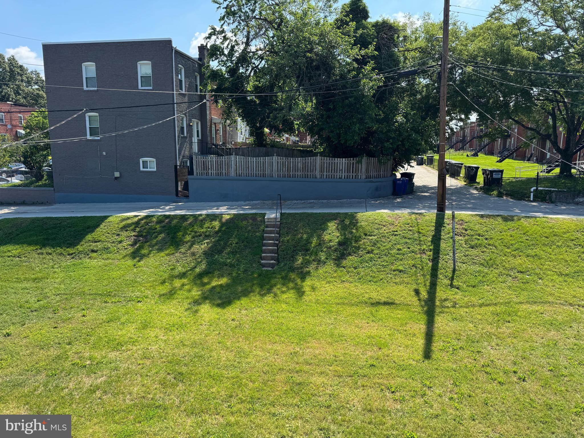 DEANWOOD - Residential Income