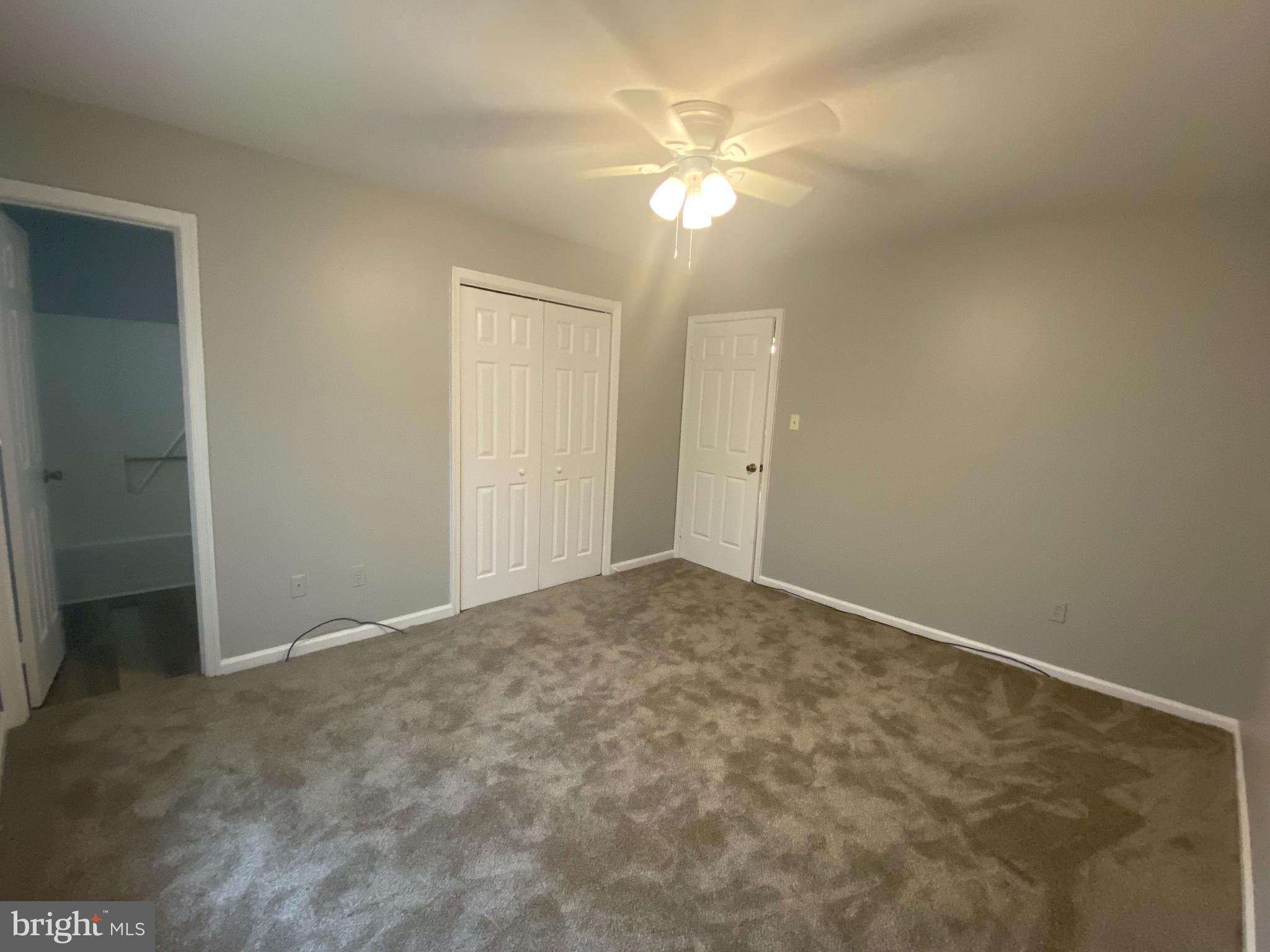 LAKE LAND - Residential Lease