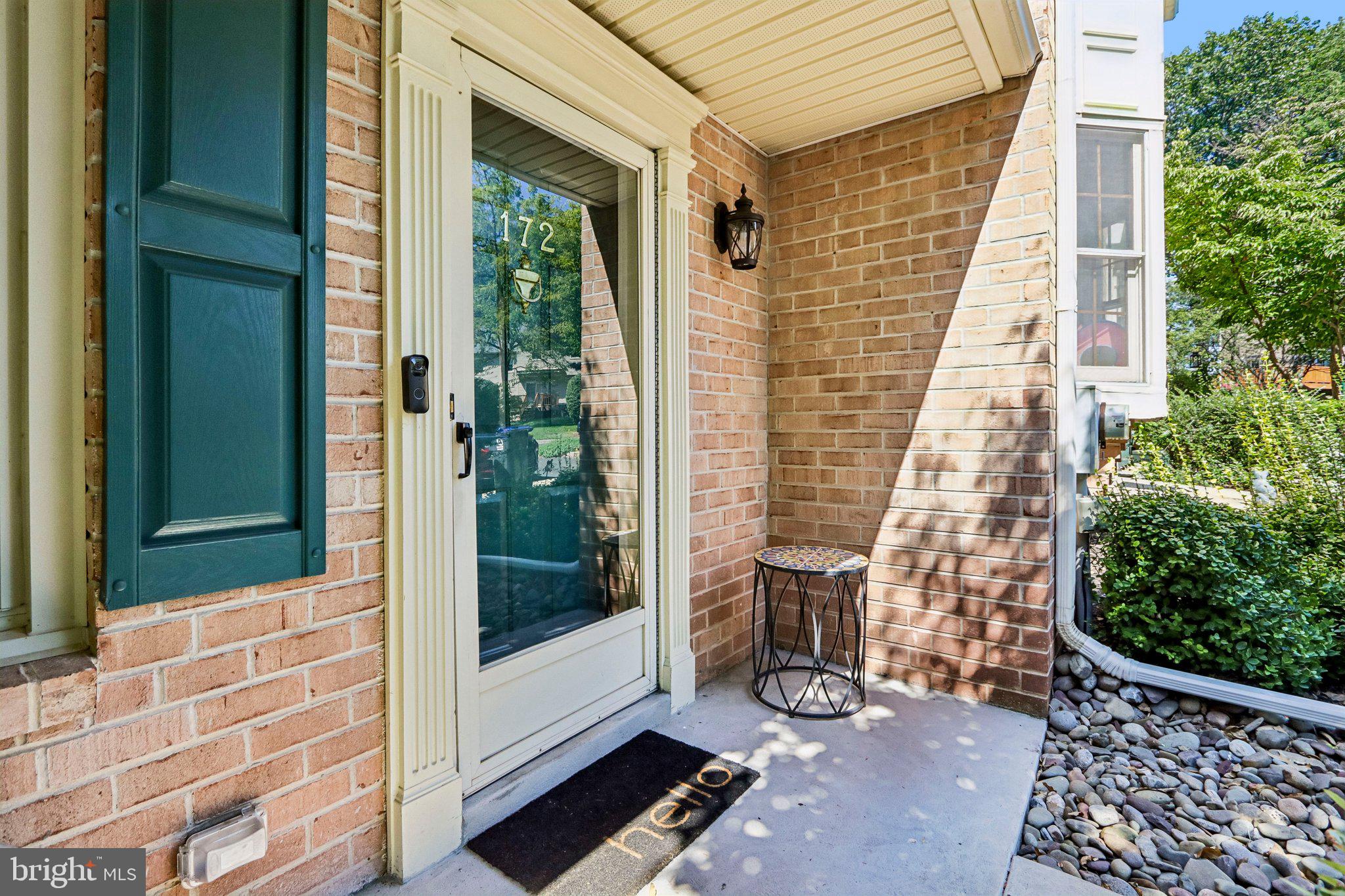 172 LAFAYETTE COURT